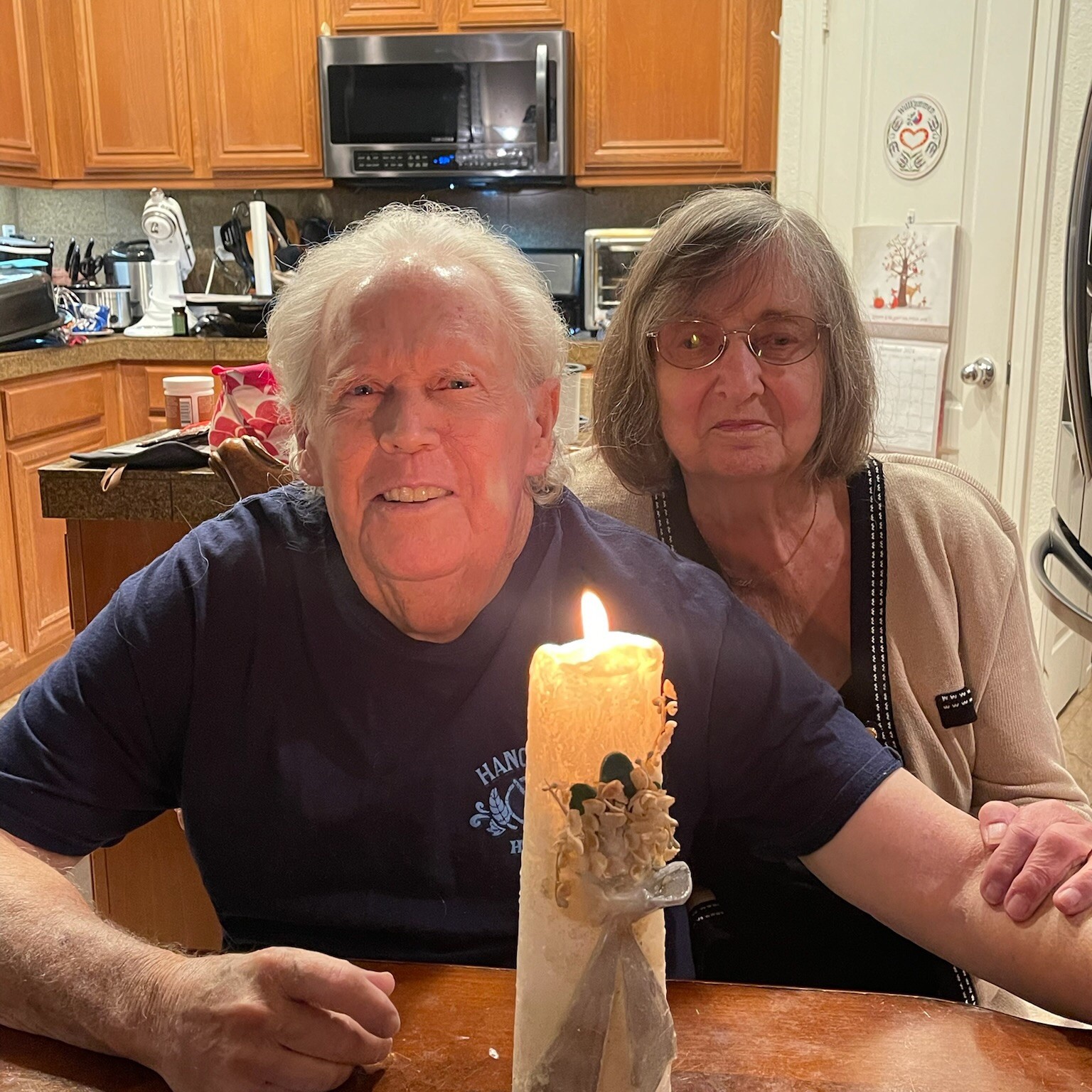 <i class="material-icons" data-template="memories-icon">chat_bubble</i><br/>Lynn Wayne Staples, CPL<br/>Born 4/12/1947<br/>Passed on 4/18/2025<br/>Posted by: Your Loving Family<br/><div class='remember-wall-long-description'>Merry Christmas! We love you and miss you so much!</div><a class='btn btn-primary btn-sm mt-2 remember-wall-toggle-long-description' onclick='initRememberWallToggleLongDescriptionBtn(this)'>Learn more</a>