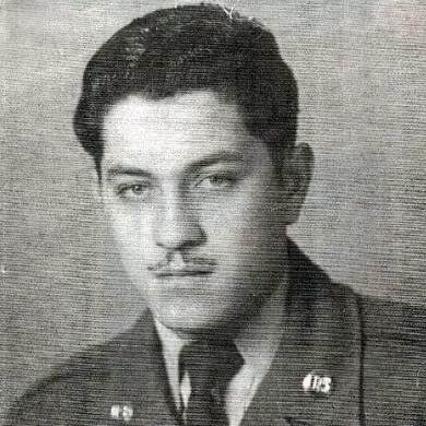 <i class="material-icons" data-template="memories-icon">chat_bubble</i><br/>Gildardo Renteria, Army, <br/>Born 11/20/1929<br/>Passed on 9/25/1999<br/>Posted by: Marisol Renteria<br/><div class='remember-wall-long-description'>My first love, my forever hero.</div><a class='btn btn-primary btn-sm mt-2 remember-wall-toggle-long-description' onclick='initRememberWallToggleLongDescriptionBtn(this)'>Learn more</a>