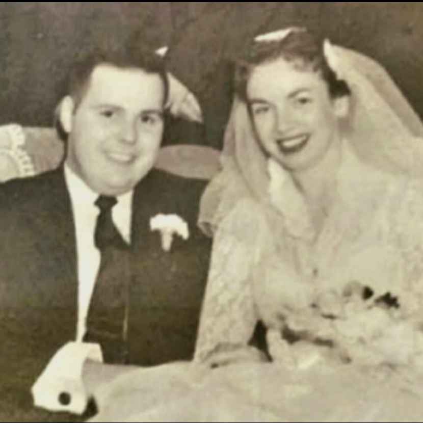 <i class="material-icons" data-template="memories-icon">chat_bubble</i><br/>Margaret Boyd, Army, Sergeant<br/>Posted by: Meg Boyd<br/><div class='remember-wall-long-description'>Merry Christmas Mom (and Dad)! We love and miss you!</div><a class='btn btn-primary btn-sm mt-2 remember-wall-toggle-long-description' onclick='initRememberWallToggleLongDescriptionBtn(this)'>Learn more</a>