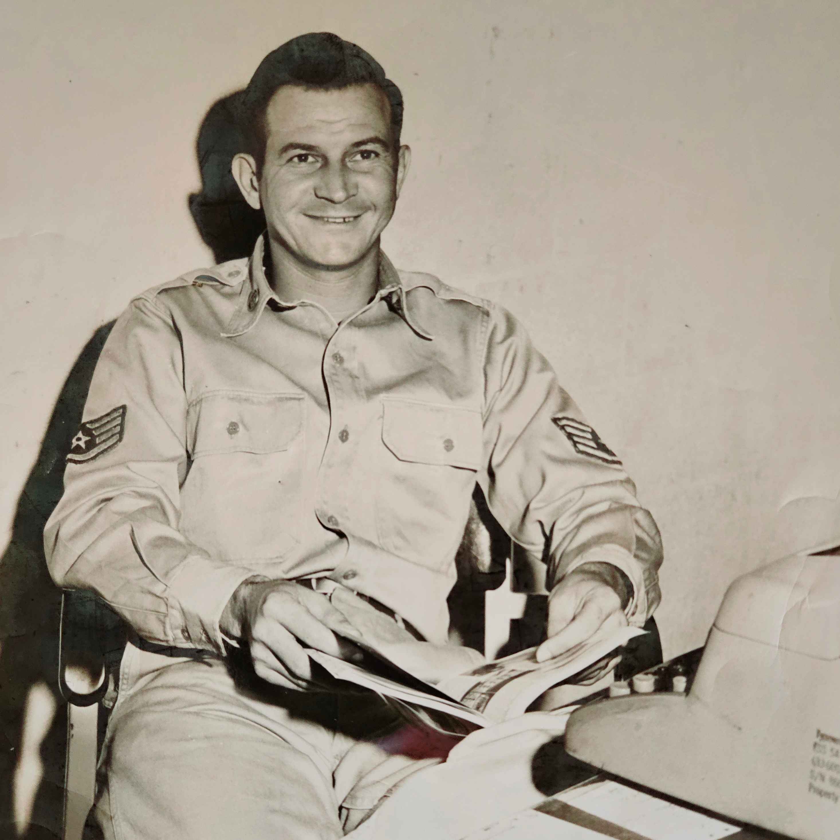 <i class="material-icons" data-template="memories-icon">chat_bubble</i><br/>Nicholas Yuhas, Air Force, Master Sergeant <br/>Born 5/23/1927<br/>Passed on 11/17/2000<br/>Posted by: Margaret Yuhas<br/><div class='remember-wall-long-description'>Always in our hearts, thank you for teaching us to love God, our family and our country. You and mom are so loved.Sharon, Ervan and Debbie</div><a class='btn btn-primary btn-sm mt-2 remember-wall-toggle-long-description' onclick='initRememberWallToggleLongDescriptionBtn(this)'>Learn more</a>