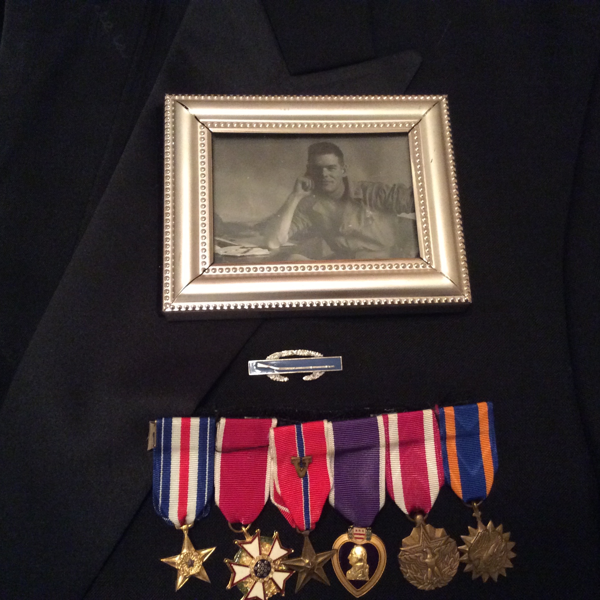 <i class="material-icons" data-template="memories-icon">chat_bubble</i><br/>Jack B Porterfield, Army, Lt Col<br/>Born 9/5/1929<br/>Passed on 9/16/2020<br/>Posted by: Janice (pumpkin!)<br/><div class='remember-wall-long-description'>Always my Hero, never forgotten, always in my heart,forever loved.</div><a class='btn btn-primary btn-sm mt-2 remember-wall-toggle-long-description' onclick='initRememberWallToggleLongDescriptionBtn(this)'>Learn more</a>