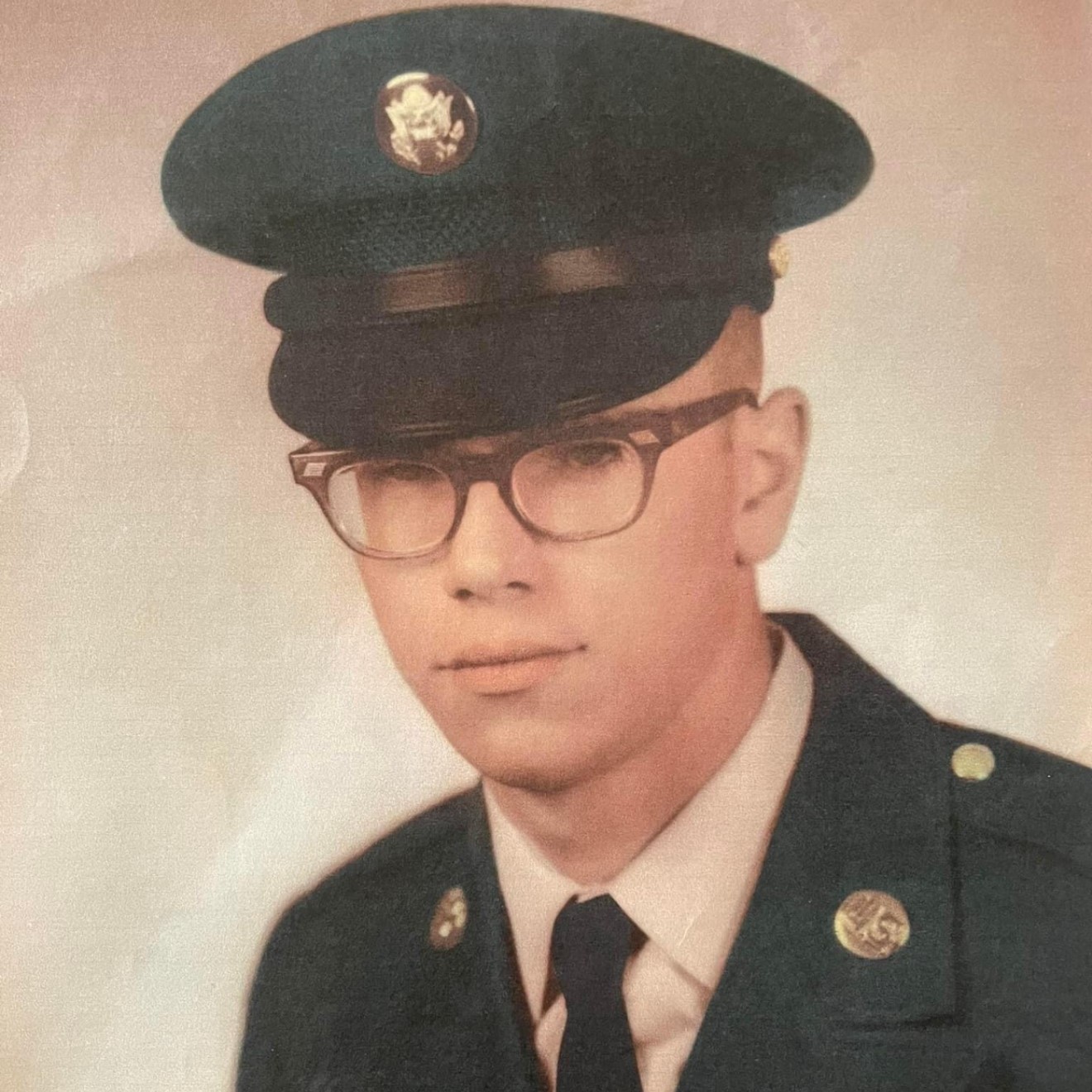 <i class="material-icons" data-template="memories-icon">chat_bubble</i><br/>John Winkler, Army, <br/>Born 9/24/1947<br/>Passed on 8/14/2016<br/>Posted by: Jill McFarland- Daughter<br/><div class='remember-wall-long-description'>In honor of my dad, John Winkler, a Vietnam Vet. Thank you for your sacrifice and your service. Your courage and passion for our country has shaped the family he loved. Best lesson I learned from my dad, "Always thank a vet". Love and miss you every day dad.</div><a class='btn btn-primary btn-sm mt-2 remember-wall-toggle-long-description' onclick='initRememberWallToggleLongDescriptionBtn(this)'>Learn more</a>