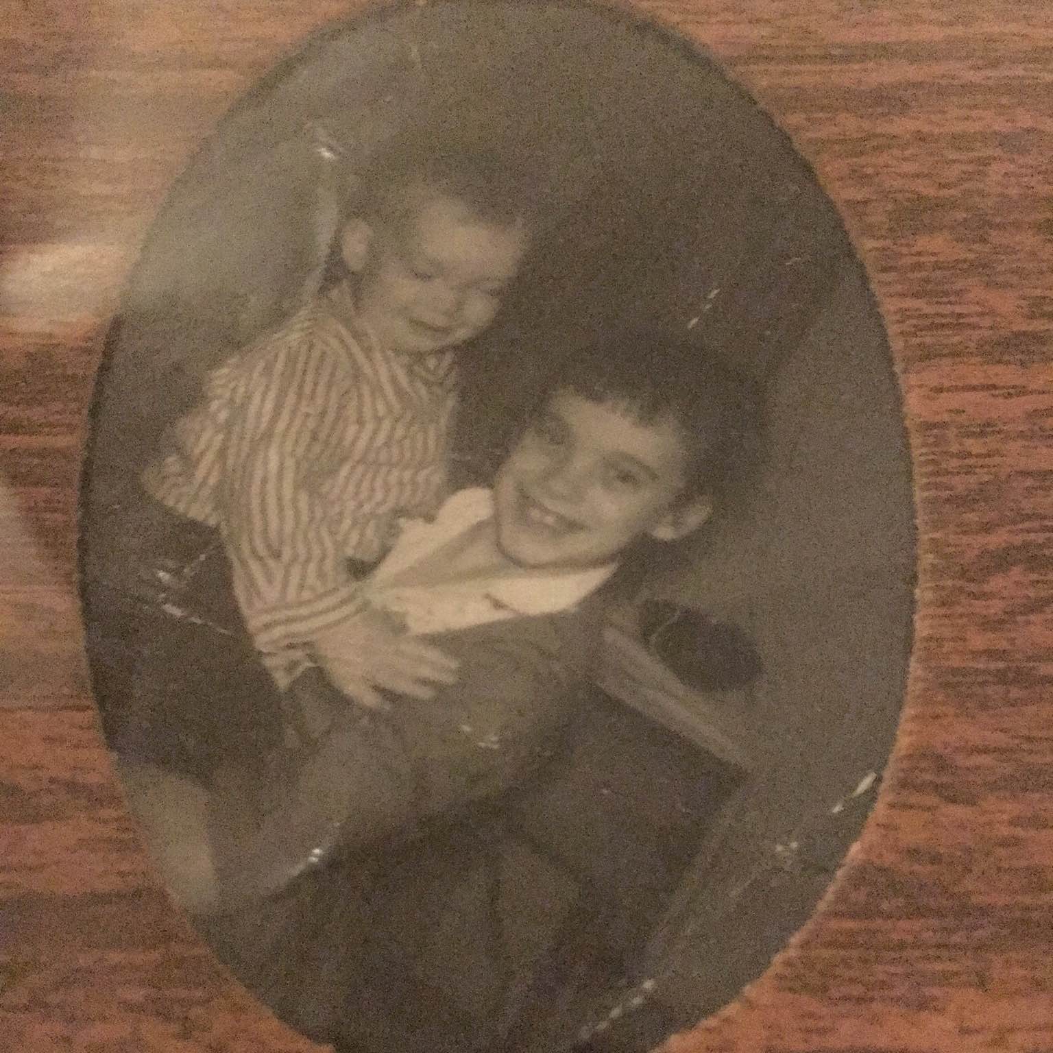 <i class="material-icons" data-template="memories-icon">chat_bubble</i><br/>Suzanne Joy Goss Mackay, Navy, Unknown<br/>Born 5/5/1954<br/>Passed on 5/28/2018<br/>Posted by: Wayne Goss<br/><div class='remember-wall-long-description'>I love you and miss you, Sis!Love, your brother</div><a class='btn btn-primary btn-sm mt-2 remember-wall-toggle-long-description' onclick='initRememberWallToggleLongDescriptionBtn(this)'>Learn more</a>