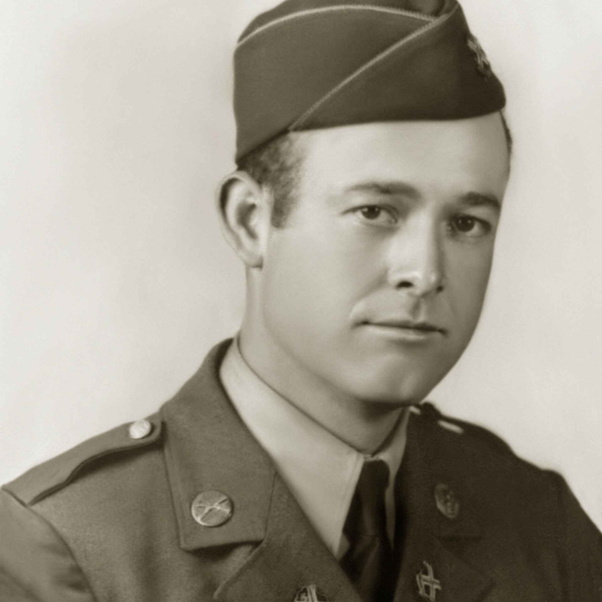 <i class="material-icons" data-template="memories-icon">chat_bubble</i><br/>Oscar Clayborn King, Army, Private<br/><div class='remember-wall-long-description'>Oscar King (1913–1983), the great-grandfather of Vivian Scott, served in the 29th Infantry Division ("Blue and Gray") of the United States Army during the Second World War. His division landed at Omaha Beach on June 6, 1944, during the invasion of Normandy and participated in the subsequent liberation of France from German occupation.</div><a class='btn btn-primary btn-sm mt-2 remember-wall-toggle-long-description' onclick='initRememberWallToggleLongDescriptionBtn(this)'>Learn more</a>