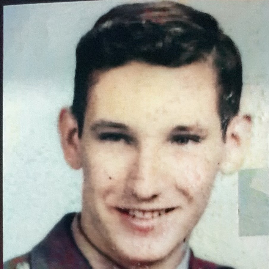 <i class="material-icons" data-template="memories-icon">chat_bubble</i><br/>Robert P Hines, Army, <br/>Posted by: His six children<br/><div class='remember-wall-long-description'>Not a day goes by when someone in this great big family of your's isn't smiling because of the joy you brought. We miss you every day, dad. You are forever in our hearts.</div><a class='btn btn-primary btn-sm mt-2 remember-wall-toggle-long-description' onclick='initRememberWallToggleLongDescriptionBtn(this)'>Learn more</a>