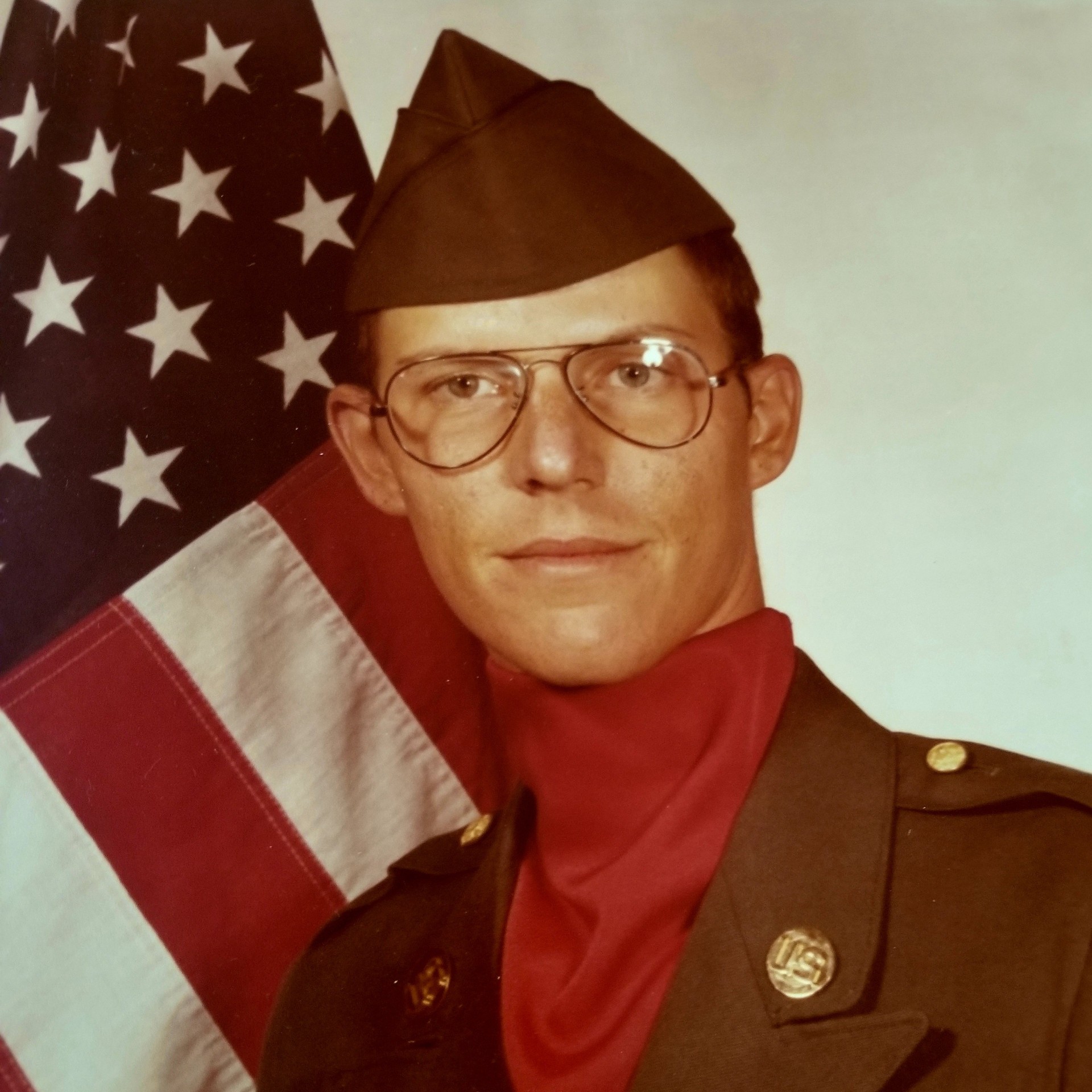 <i class="material-icons" data-template="memories-icon">chat_bubble</i><br/>Michael Paul Yuhas, Army, SP4<br/>Born 1/17/1959<br/>Passed on 11/16/2000<br/>Posted by: Margaret Yuhas<br/><div class='remember-wall-long-description'>So loved and always in our hearts. Rest in peace sweet brother. Sharon, Debbie and Ervan</div><a class='btn btn-primary btn-sm mt-2 remember-wall-toggle-long-description' onclick='initRememberWallToggleLongDescriptionBtn(this)'>Learn more</a>