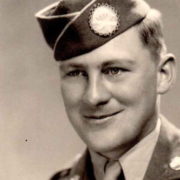 <i class="material-icons" data-template="memories-icon">chat_bubble</i><br/>Name Needed, Army, E5<br/>Posted by: Barbara Grove<br/><div class='remember-wall-long-description'>In Memory of Allen L Russell, who was a WWII veteran, fought in the Battle of the Bulge, Purple Heart Recipient, and Bronze Star from Barbara and Richard Grove, Troy, Denise, and DL Stuck; Rick, and Katrina Hipp; and HR and MaKenzie Hipp. We miss you so very much</div><a class='btn btn-primary btn-sm mt-2 remember-wall-toggle-long-description' onclick='initRememberWallToggleLongDescriptionBtn(this)'>Learn more</a>