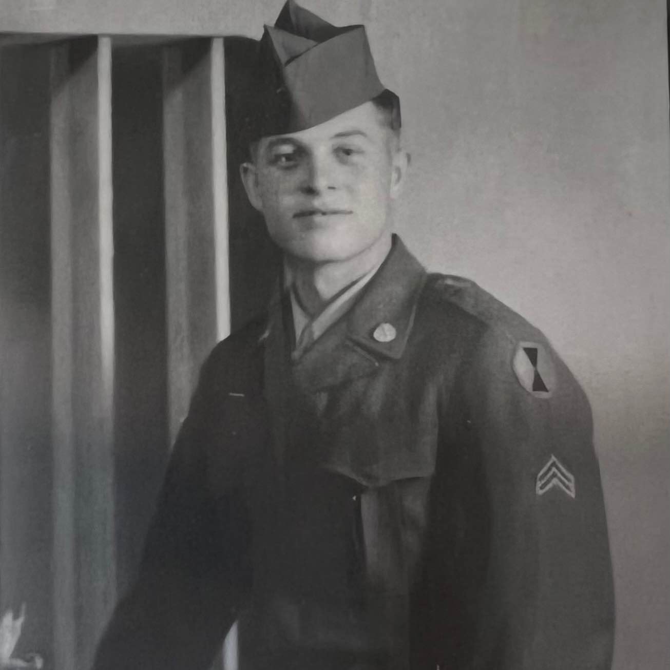<i class="material-icons" data-template="memories-icon">chat_bubble</i><br/>Fred Wahlert, Army, Staff sergeant <br/>Born 12/18/1929<br/>Passed on 10/31/2022<br/>Posted by: Erin Goff<br/><div class='remember-wall-long-description'>We are so proud of you grandpa and the time you served in Korea! We miss and love you so much!!Love Erin, Allen, Cole, Ava, and Mikey</div><a class='btn btn-primary btn-sm mt-2 remember-wall-toggle-long-description' onclick='initRememberWallToggleLongDescriptionBtn(this)'>Learn more</a>