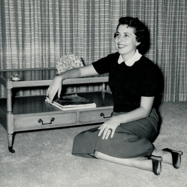 <i class="material-icons" data-template="memories-icon">chat_bubble</i><br/>Betty H. Kiker, Army, Lieutenant<br/>Posted by: Patrick Kiker<br/><div class='remember-wall-long-description'>Love and miss my Mom every day! Thank you for my eyes, my smile, and my love of cooking!</div><a class='btn btn-primary btn-sm mt-2 remember-wall-toggle-long-description' onclick='initRememberWallToggleLongDescriptionBtn(this)'>Learn more</a>