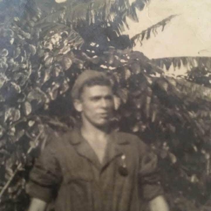<i class="material-icons" data-template="memories-icon">chat_bubble</i><br/>Leo Dewitz, Army, Corporal<br/>Posted by: Bill Dewitz<br/><div class='remember-wall-long-description'>Honoring my Dad, Corporal Leo Dewitz, US Army Air Corp. A member of "The Greatest Generation" that fought in WWII. A Husband, Father and Gentleman that will never be equaled. You are loved and missed and we Honor You.</div><a class='btn btn-primary btn-sm mt-2 remember-wall-toggle-long-description' onclick='initRememberWallToggleLongDescriptionBtn(this)'>Learn more</a>
