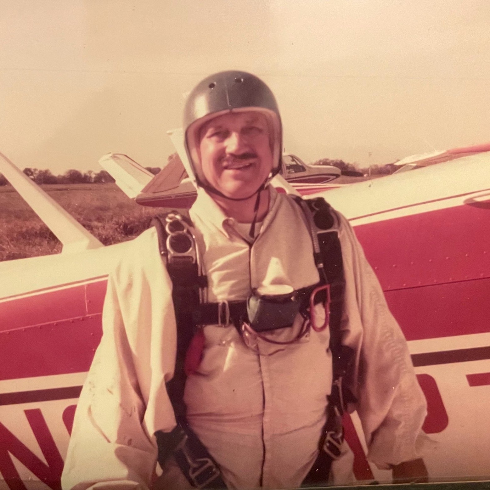 <i class="material-icons" data-template="memories-icon">chat_bubble</i><br/>John L. Sheport, Navy, AMM3<br/>Born 9/27/1927<br/>Passed on 9/23/2024<br/>Posted by: Robin<br/><div class='remember-wall-long-description'>In memory of our beloved Grandpa Jack. We love and miss you dearly.</div><a class='btn btn-primary btn-sm mt-2 remember-wall-toggle-long-description' onclick='initRememberWallToggleLongDescriptionBtn(this)'>Learn more</a>