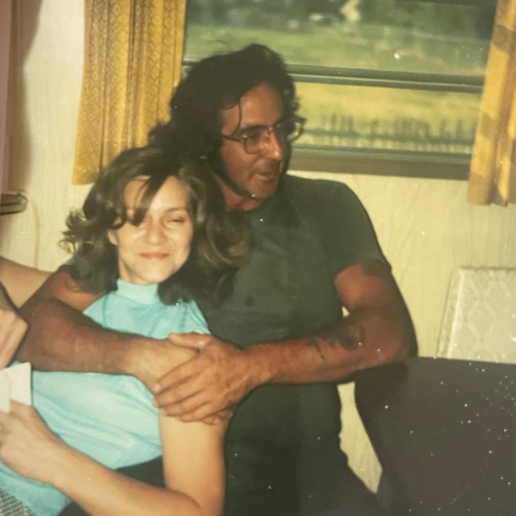 <i class="material-icons" data-template="memories-icon">chat_bubble</i><br/>Refugio J Ortiz, Army, SP4<br/>Posted by: The Kiddos<br/><div class='remember-wall-long-description'>Mom and Dad, thank you for giving us such a beautiful life. There isn’t a day that passes without missing you. We love you with all our hearts.</div><a class='btn btn-primary btn-sm mt-2 remember-wall-toggle-long-description' onclick='initRememberWallToggleLongDescriptionBtn(this)'>Learn more</a>