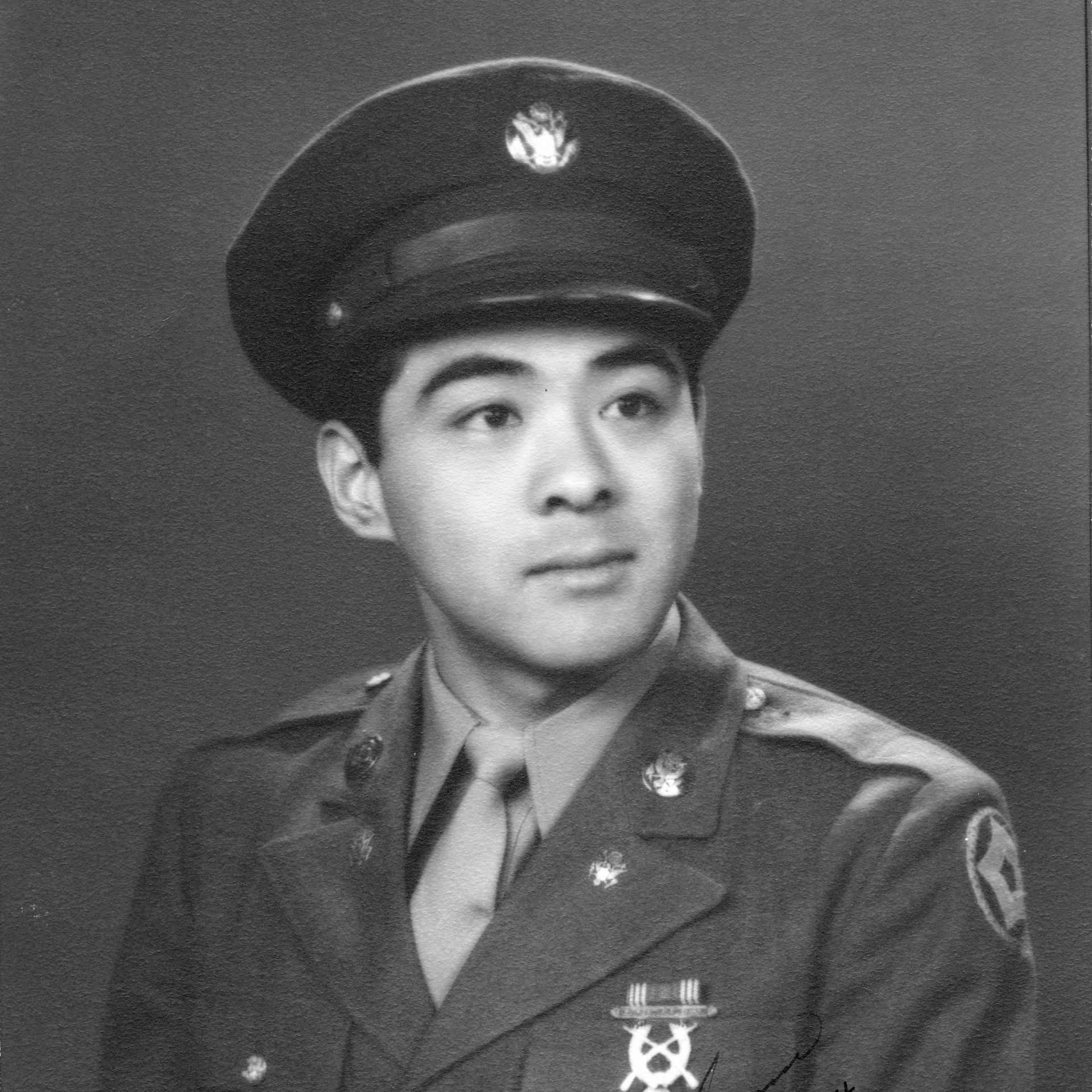 <i class="material-icons" data-template="memories-icon">chat_bubble</i><br/>Sam E. Sako, Army, Private<br/>Born 9/1/2018<br/>Passed on 11/27/2005<br/>Posted by: Sako Family<br/><div class='remember-wall-long-description'>Remembering you for your service to our Country.</div><a class='btn btn-primary btn-sm mt-2 remember-wall-toggle-long-description' onclick='initRememberWallToggleLongDescriptionBtn(this)'>Learn more</a>