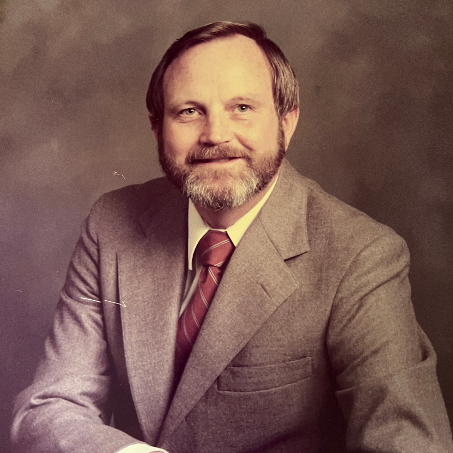 <i class="material-icons" data-template="memories-icon">chat_bubble</i><br/>John Schreiber, Air Force, Captain<br/>Posted by: Cindy Schreiber Huxley<br/><div class='remember-wall-long-description'>We love and miss you so much! God bless you, FatherBelle Sunshine!</div><a class='btn btn-primary btn-sm mt-2 remember-wall-toggle-long-description' onclick='initRememberWallToggleLongDescriptionBtn(this)'>Learn more</a>