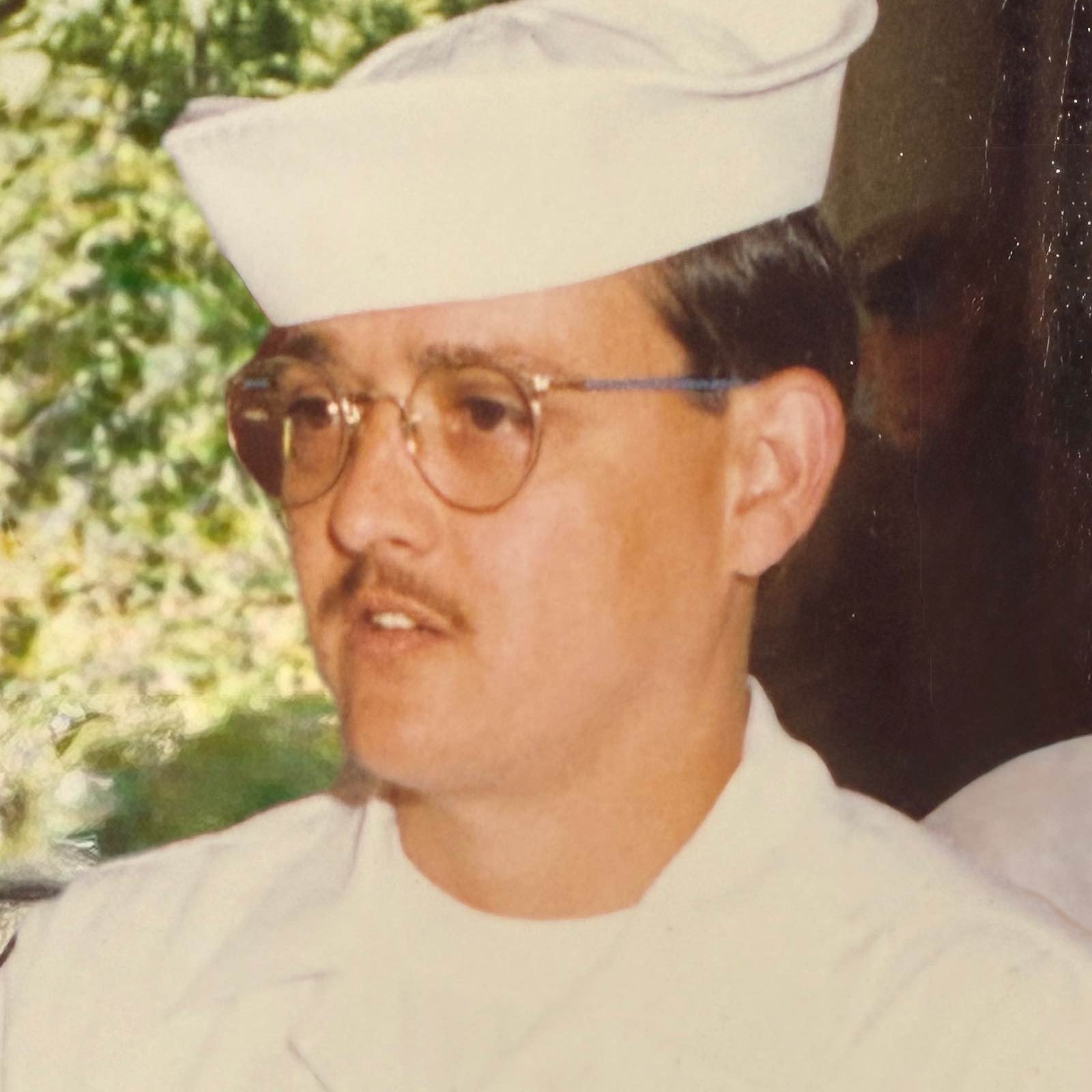 <i class="material-icons" data-template="memories-icon">chat_bubble</i><br/>Leon Burke, Navy, RMC <br/>Posted by: Mary Burke<br/><div class='remember-wall-long-description'>Leon I sponsored a wreath for you this winter. I love you and miss you so much!</div><a class='btn btn-primary btn-sm mt-2 remember-wall-toggle-long-description' onclick='initRememberWallToggleLongDescriptionBtn(this)'>Learn more</a>