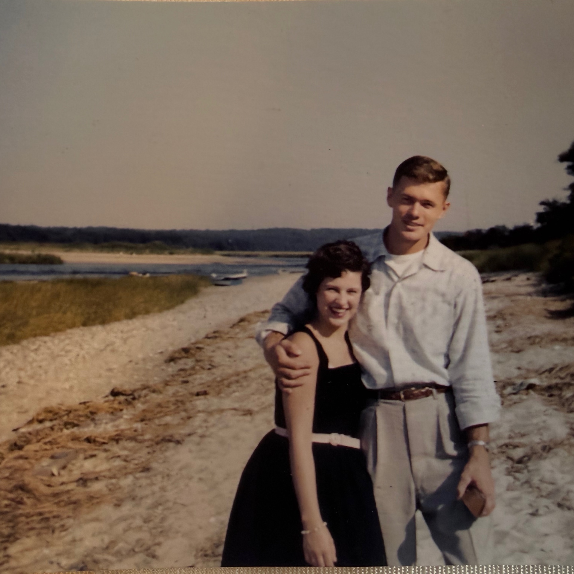 <i class="material-icons" data-template="memories-icon">chat_bubble</i><br/>Wendell Smith Storms, Army, Corporal<br/>Posted by: Amy<br/><div class='remember-wall-long-description'>First holiday season without you, Dad. Missing you today and every day. Love, Amy</div><a class='btn btn-primary btn-sm mt-2 remember-wall-toggle-long-description' onclick='initRememberWallToggleLongDescriptionBtn(this)'>Learn more</a>