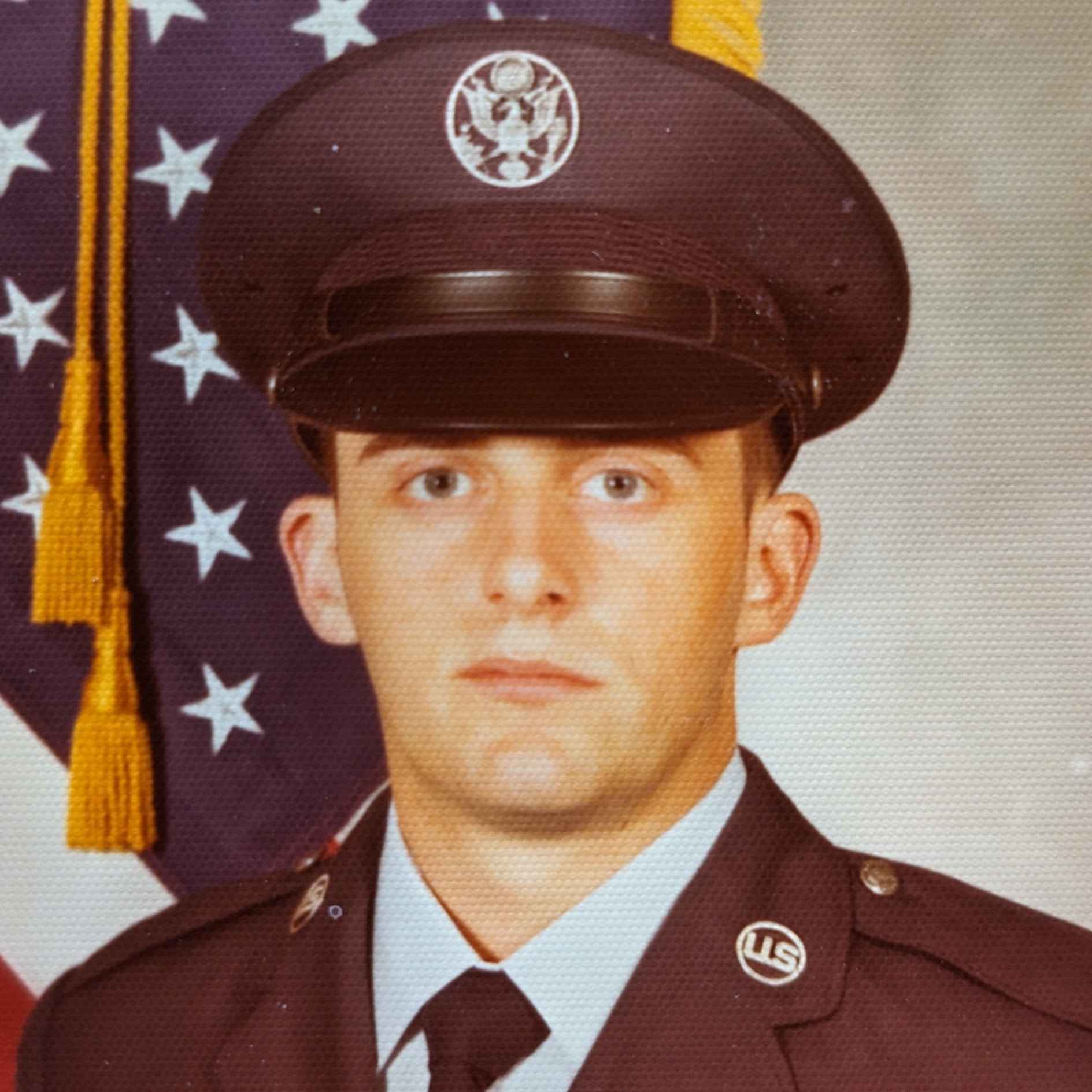 <i class="material-icons" data-template="memories-icon">chat_bubble</i><br/>Kenneth Kercher, Air Force, A1C<br/>Posted by: Anna<br/><div class='remember-wall-long-description'>I love you and miss you Dad! &lt;3</div><a class='btn btn-primary btn-sm mt-2 remember-wall-toggle-long-description' onclick='initRememberWallToggleLongDescriptionBtn(this)'>Learn more</a>