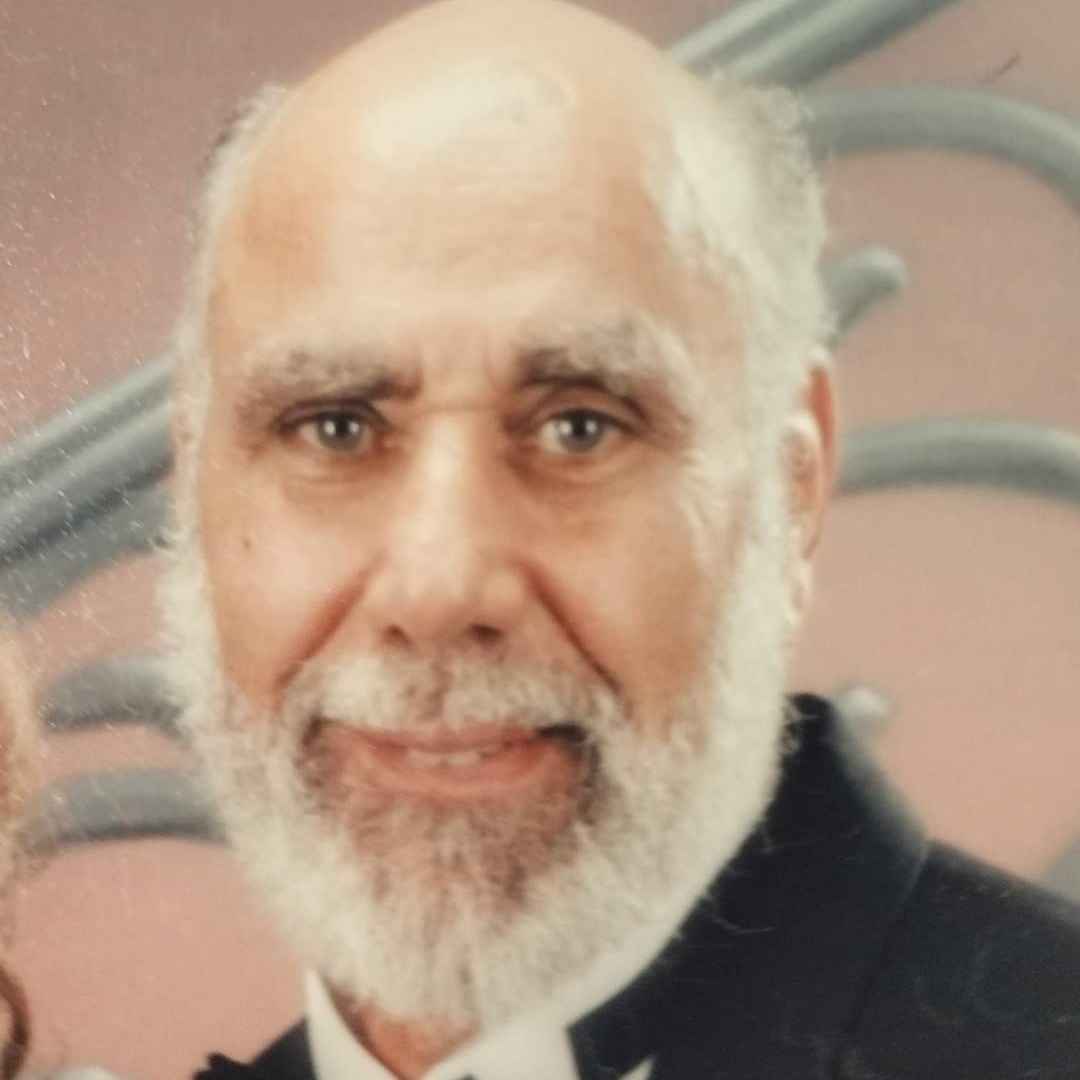 <i class="material-icons" data-template="memories-icon">chat_bubble</i><br/>Richard Viera, Coast Guard, Commander<br/>Born 9/21/1943<br/>Passed on 2/8/2024<br/>Posted by: Cherie viera (Larracey)<br/><div class='remember-wall-long-description'>Dad,I love you and miss you very much. May this wreath circleYou with love light and peace.All my love,Cherie</div><a class='btn btn-primary btn-sm mt-2 remember-wall-toggle-long-description' onclick='initRememberWallToggleLongDescriptionBtn(this)'>Learn more</a>