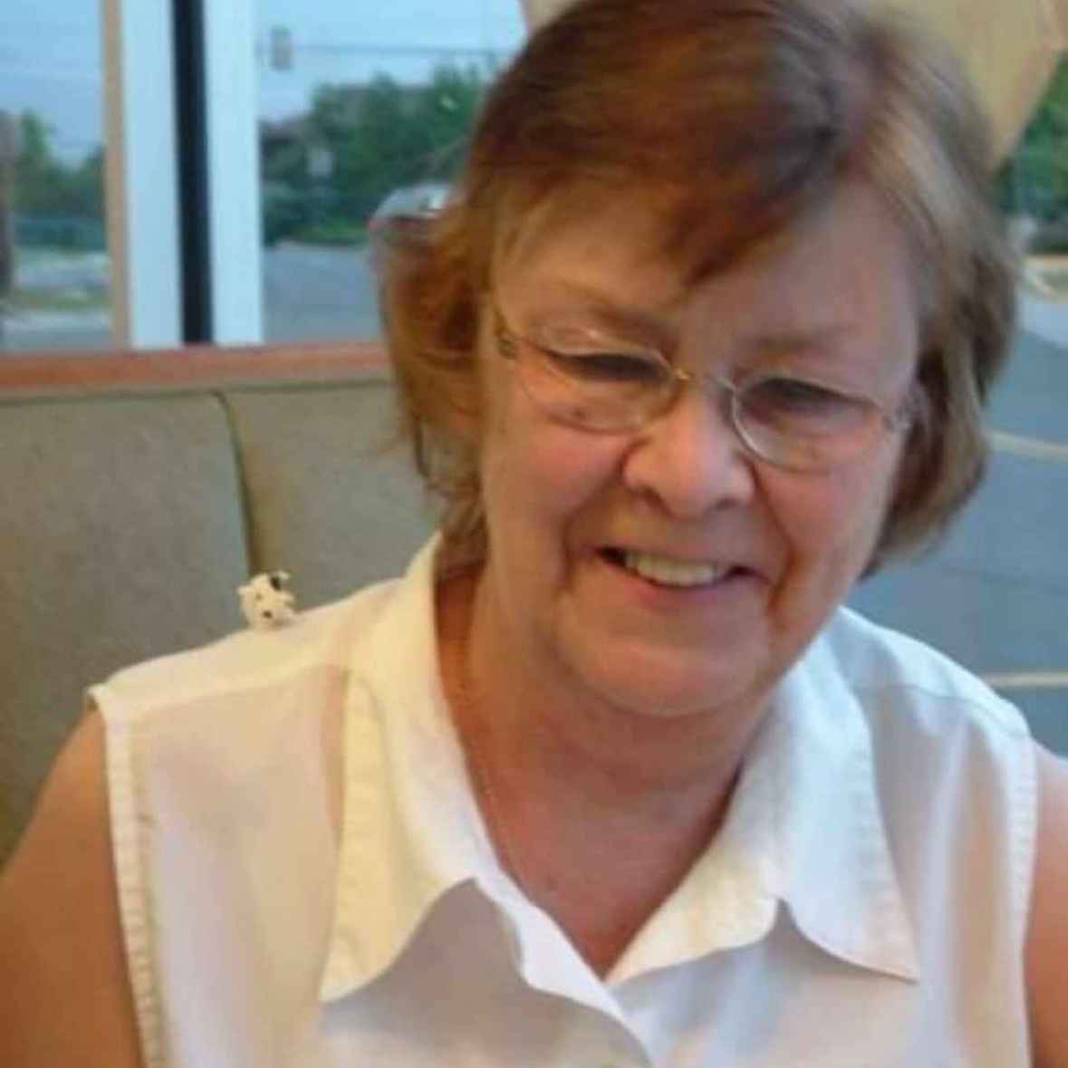 <i class="material-icons" data-template="memories-icon">chat_bubble</i><br/>Mary P. Kiely, Navy, <br/>Posted by: Patricia Ann Kiely<br/><div class='remember-wall-long-description'>In loving memory of our Mother, Mary Patricia Kiely. We miss you and think of you every day,</div><a class='btn btn-primary btn-sm mt-2 remember-wall-toggle-long-description' onclick='initRememberWallToggleLongDescriptionBtn(this)'>Learn more</a>