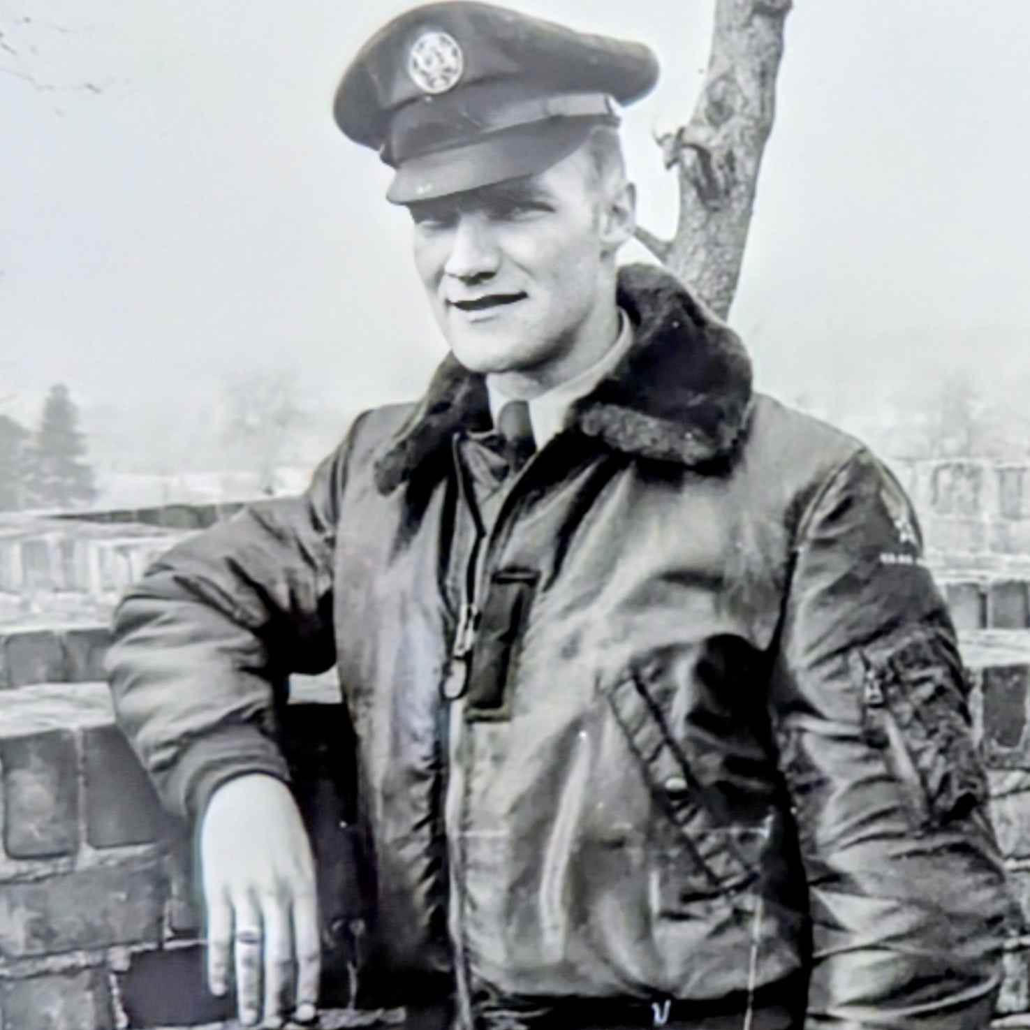 <i class="material-icons" data-template="memories-icon">chat_bubble</i><br/>Lyall S. Rex, Air Force, Sergeant<br/>Posted by: Linda Childs<br/><div class='remember-wall-long-description'>In loving memory of my father, whom I miss so much.</div><a class='btn btn-primary btn-sm mt-2 remember-wall-toggle-long-description' onclick='initRememberWallToggleLongDescriptionBtn(this)'>Learn more</a>