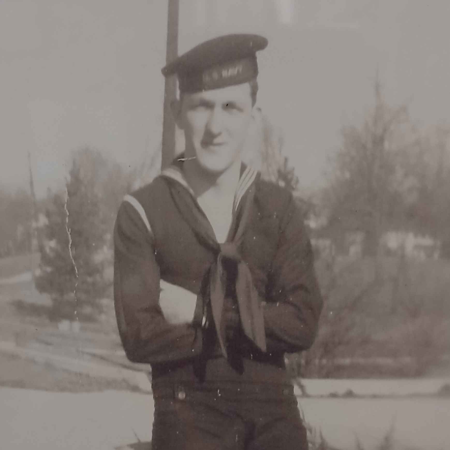 <i class="material-icons" data-template="memories-icon">chat_bubble</i><br/>Wilbur H. Arnold Jr., Navy, Seaman 2nd class<br/>Posted by: His daughters<br/><div class='remember-wall-long-description'>Proud of daddy's service to his country. Love and miss you so much.Served on LST 700</div><a class='btn btn-primary btn-sm mt-2 remember-wall-toggle-long-description' onclick='initRememberWallToggleLongDescriptionBtn(this)'>Learn more</a>