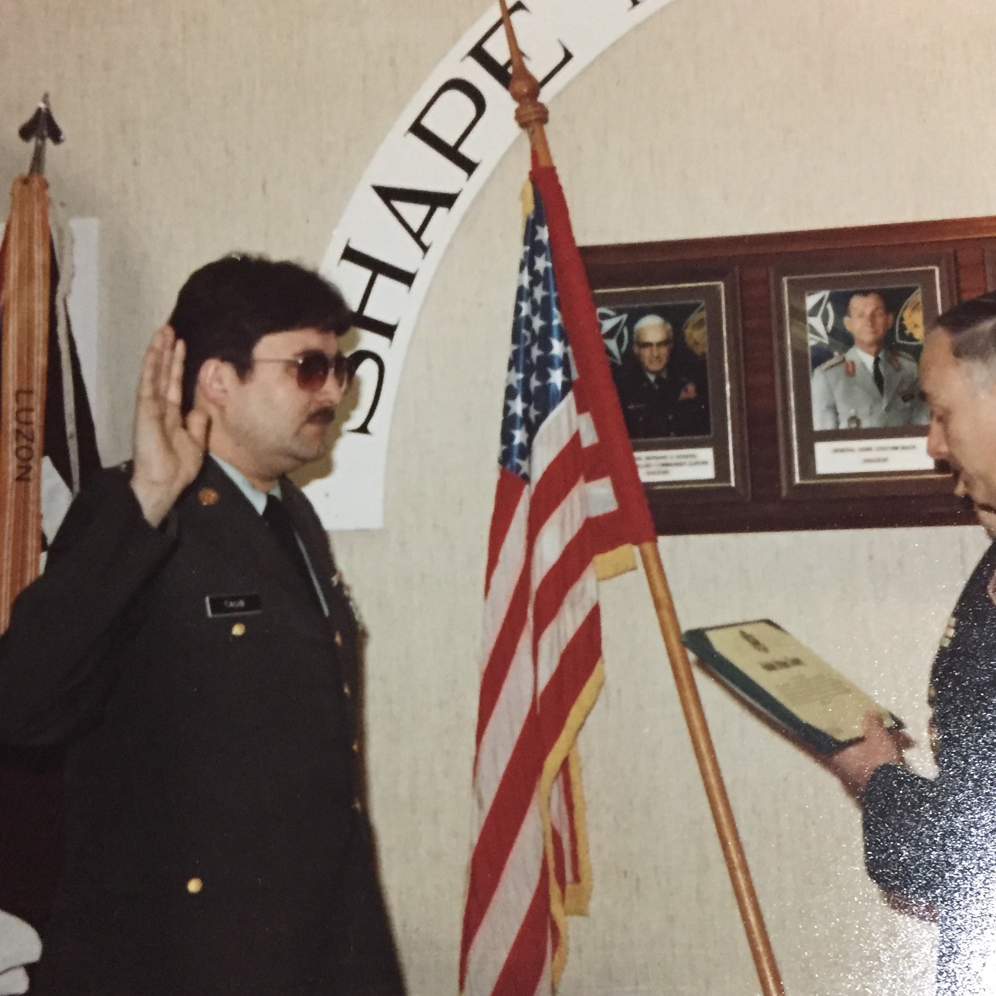 <i class="material-icons" data-template="memories-icon">chat_bubble</i><br/>Morris Taub-Howard Taub-George Herring, Army, <br/>Posted by: Diana Taub<br/><div class='remember-wall-long-description'>Thanks to all our great USA Veterans and to my brother, father, and cousin who dedicated their lives to preserving our freedoms. Their motto was "God Bless America, Land That We Love".............</div><a class='btn btn-primary btn-sm mt-2 remember-wall-toggle-long-description' onclick='initRememberWallToggleLongDescriptionBtn(this)'>Learn more</a>