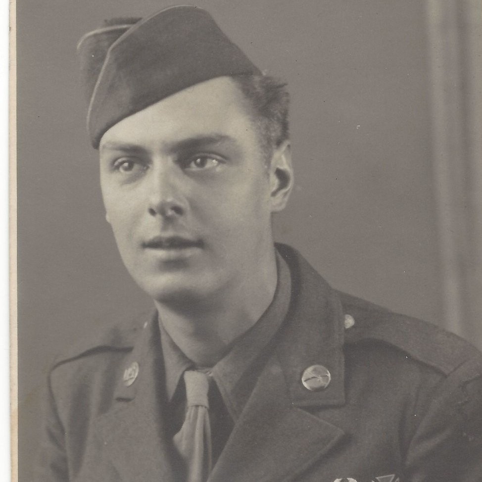 <i class="material-icons" data-template="memories-icon">chat_bubble</i><br/>Erich W. Daubitz, Army, Staff Sergeant<br/>Posted by: Patricia Daubitz Nicoll<br/><div class='remember-wall-long-description'>In loving memory of a wonder husband, dad and grandfather.</div><a class='btn btn-primary btn-sm mt-2 remember-wall-toggle-long-description' onclick='initRememberWallToggleLongDescriptionBtn(this)'>Learn more</a>