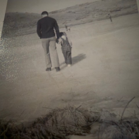 <i class="material-icons" data-template="memories-icon">chat_bubble</i><br/>James R. Reeves, Air Force, CMSGT<br/>Posted by: MaLaR<br/><div class='remember-wall-long-description'>It's been 3 years and the missing you never goes away. You dedicated 56 years of your life serving your Country. I am still proud of all the lives you saved and the Patriotism you showed. Thank you for being the best Daddy a girl could ever ask for.</div><a class='btn btn-primary btn-sm mt-2 remember-wall-toggle-long-description' onclick='initRememberWallToggleLongDescriptionBtn(this)'>Learn more</a>