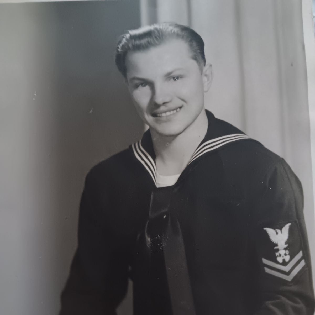 <i class="material-icons" data-template="memories-icon">chat_bubble</i><br/>Stanley Baranski, Navy, MOMM2<br/>Posted by: Jim & Irene<br/><div class='remember-wall-long-description'>Best Dad ever!! A true gentle man.</div><a class='btn btn-primary btn-sm mt-2 remember-wall-toggle-long-description' onclick='initRememberWallToggleLongDescriptionBtn(this)'>Learn more</a>