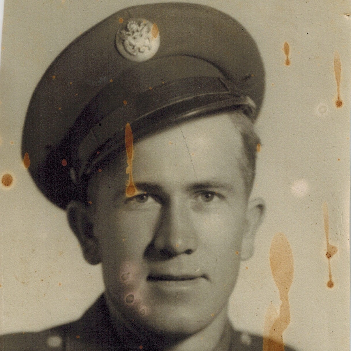 <i class="material-icons" data-template="memories-icon">chat_bubble</i><br/>Olin Jasper Jackson, <br/>Posted by: Mary Jo Kemp<br/><div class='remember-wall-long-description'>Olin Jasper "O.J." Jackson - United States Army - World War II - May 11, 1922 - February 22, 2000 - New Bethel Baptist Church, Riddleville, Washington County, GA</div><a class='btn btn-primary btn-sm mt-2 remember-wall-toggle-long-description' onclick='initRememberWallToggleLongDescriptionBtn(this)'>Learn more</a>