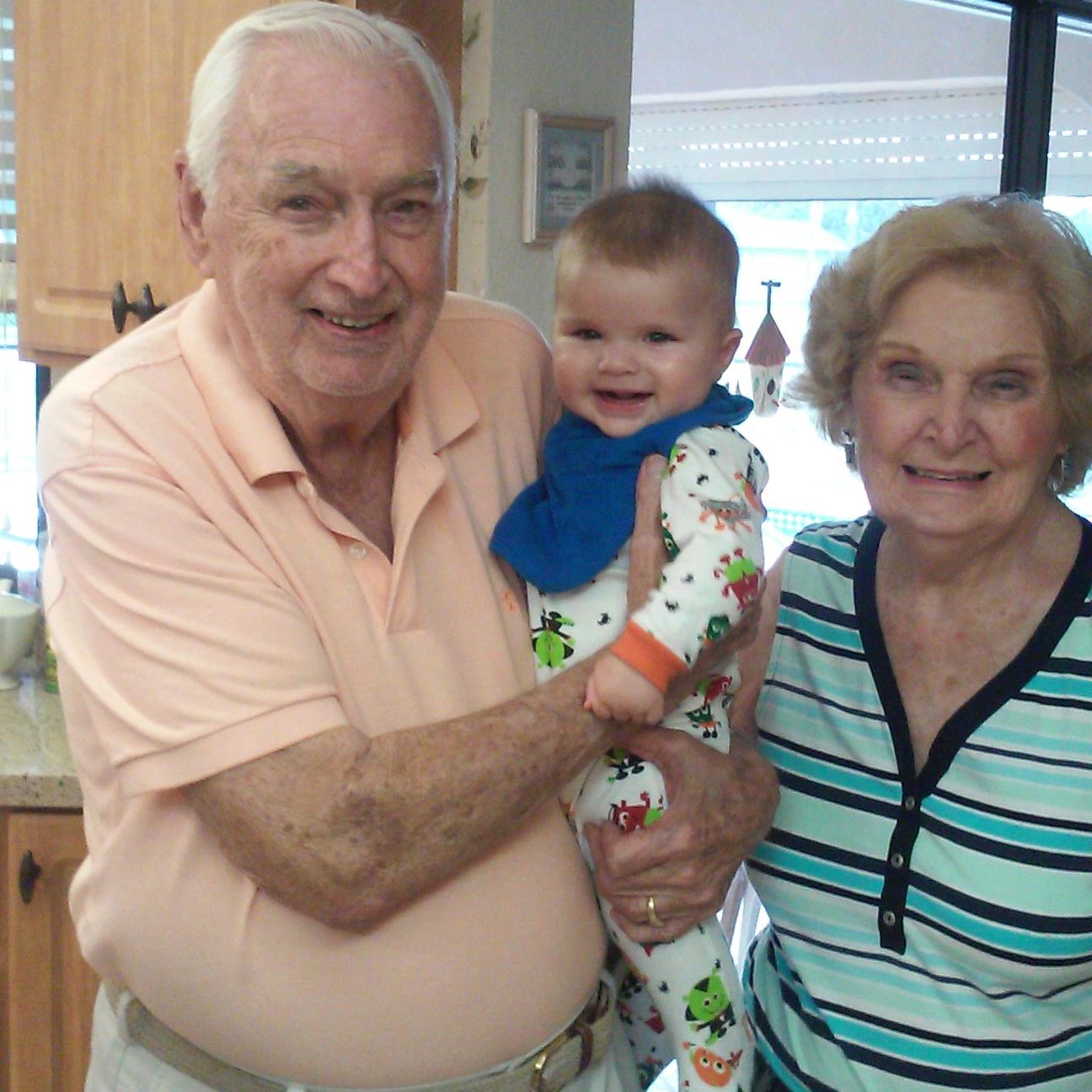 <i class="material-icons" data-template="memories-icon">chat_bubble</i><br/>James and Nancy Davenport, Navy, <br/>Posted by: Mike, Mary Lynn & MichaelRuby<br/><div class='remember-wall-long-description'>We love and miss you Mom & Dad ??</div><a class='btn btn-primary btn-sm mt-2 remember-wall-toggle-long-description' onclick='initRememberWallToggleLongDescriptionBtn(this)'>Learn more</a>