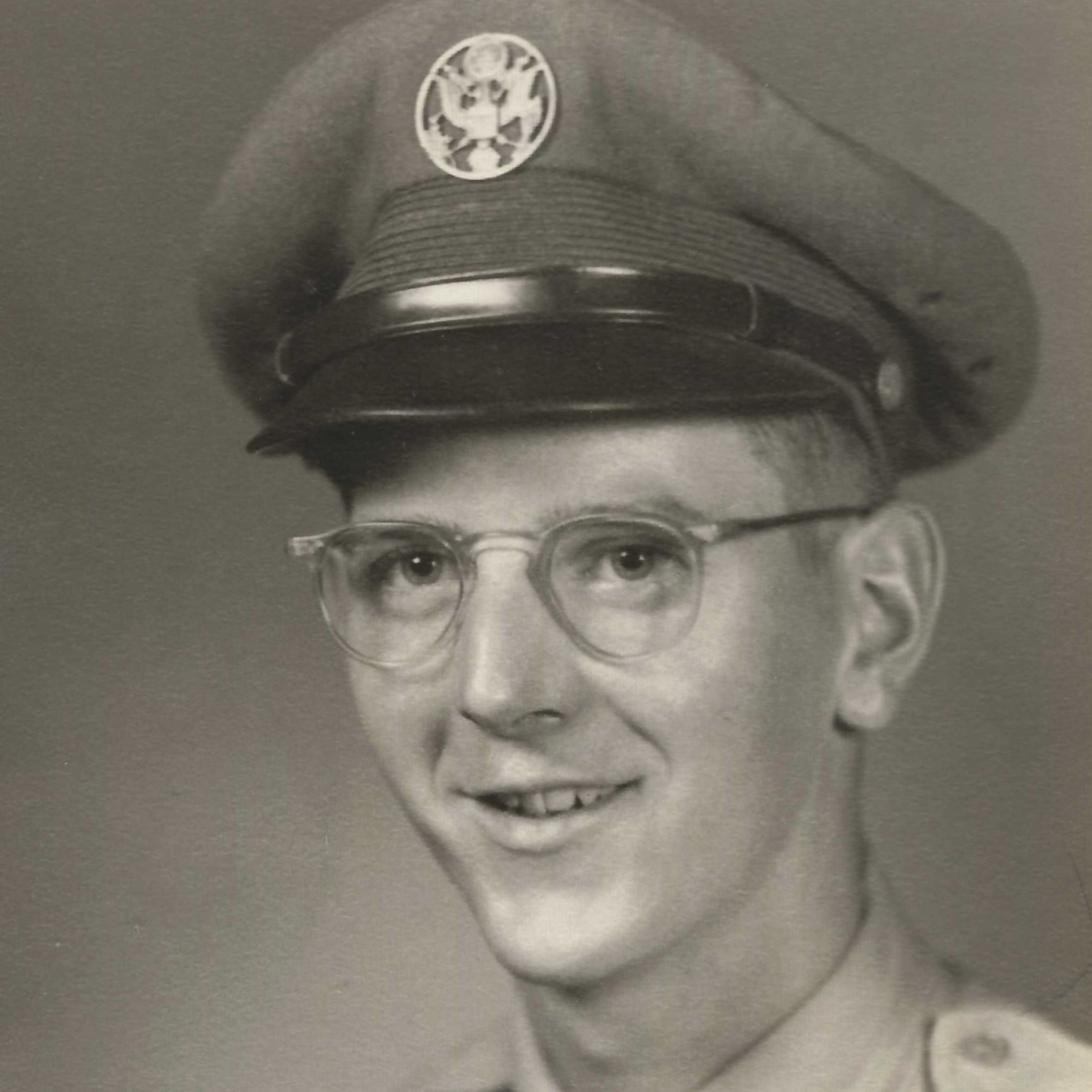 <i class="material-icons" data-template="memories-icon">chat_bubble</i><br/>Walter E Davidson, Air Force, Staff Sergeant<br/><div class='remember-wall-long-description'>Walter was proud of his service. He was quiet and unassuming and loved his family deeply. Greatly missed by his family.</div><a class='btn btn-primary btn-sm mt-2 remember-wall-toggle-long-description' onclick='initRememberWallToggleLongDescriptionBtn(this)'>Learn more</a>