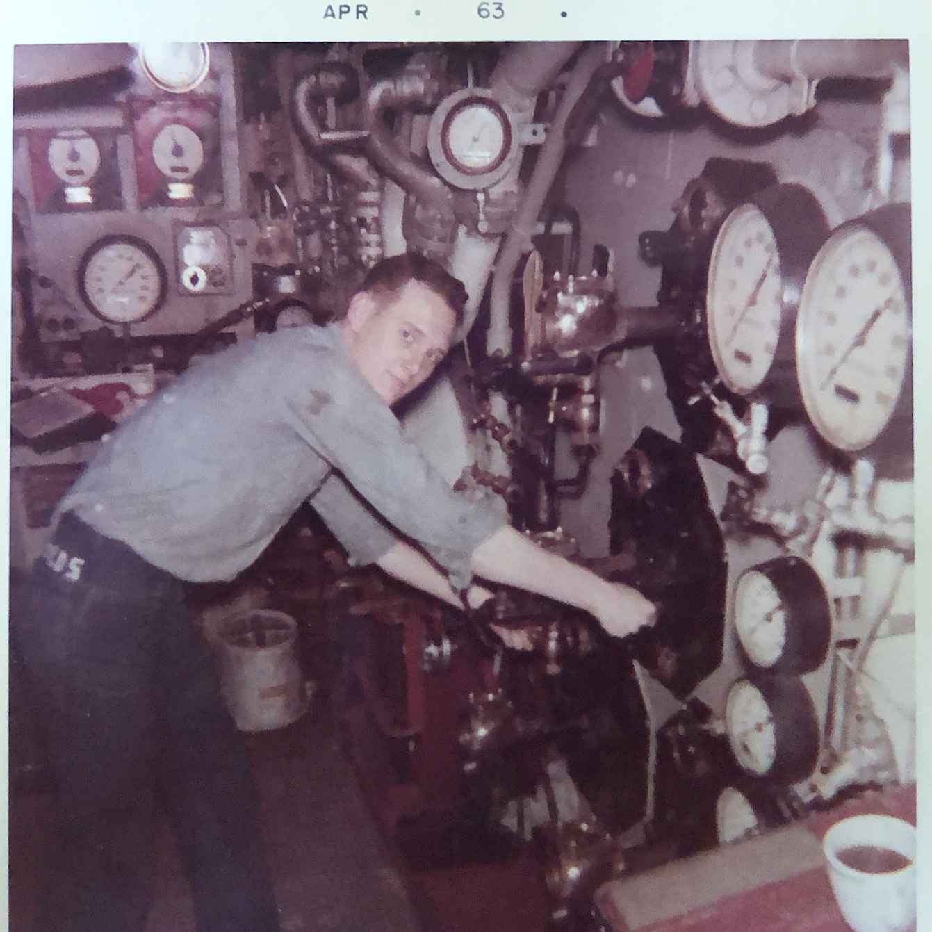 <i class="material-icons" data-template="memories-icon">chat_bubble</i><br/>Lynn Thomas Reynolds, MCPO<br/>Born 10/25/1942<br/>Passed on 6/22/2020<br/>Posted by: Jack and Linda Reynolds<br/><div class='remember-wall-long-description'>To our hero, Dad. Thank you for watching over us especially Mom. You are deeply missed. We Love You. Merry Christmas.</div><a class='btn btn-primary btn-sm mt-2 remember-wall-toggle-long-description' onclick='initRememberWallToggleLongDescriptionBtn(this)'>Learn more</a>
