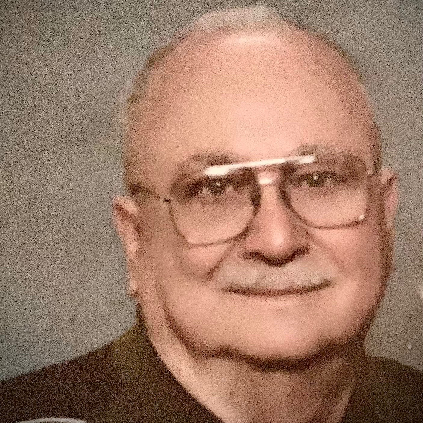 <i class="material-icons" data-template="memories-icon">chat_bubble</i><br/>Donald C. Kriebel Jr., Army, PFC<br/>Born 7/27/1929<br/>Passed on 11/28/2018<br/>Posted by: Donna M. Doney<br/><div class='remember-wall-long-description'>Honoring my dad, Donald C. Kriebel, Jr. for his service to his country and dedication as a father and strong role model to his family.</div><a class='btn btn-primary btn-sm mt-2 remember-wall-toggle-long-description' onclick='initRememberWallToggleLongDescriptionBtn(this)'>Learn more</a>