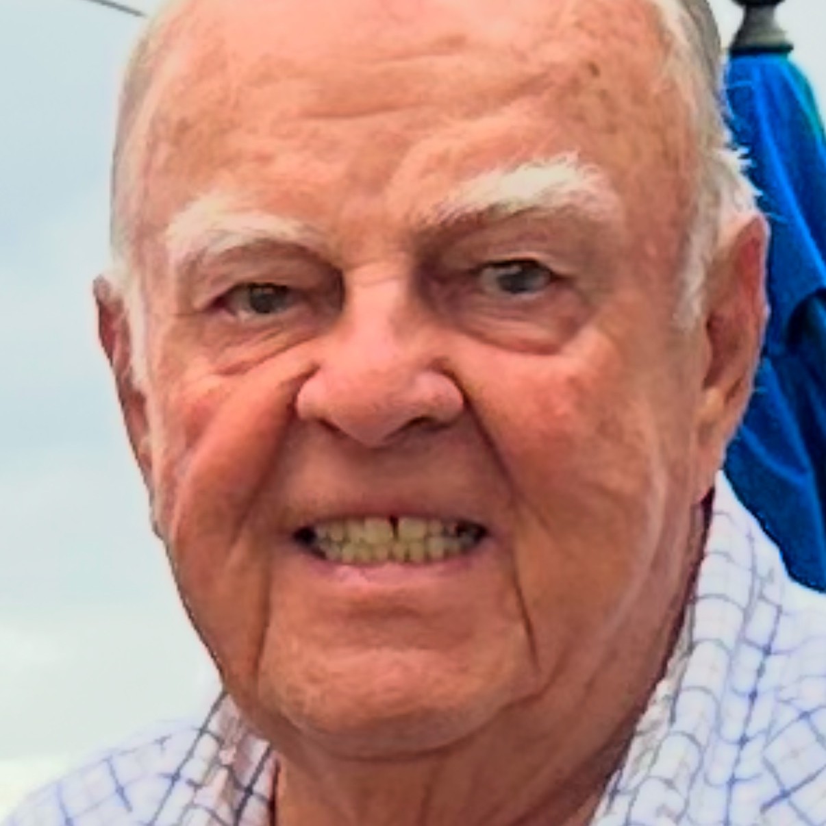 <i class="material-icons" data-template="memories-icon">chat_bubble</i><br/>Darren D. Gray, Navy, <br/>Posted by: Lisa Gray and children<br/><div class='remember-wall-long-description'>May you rest in peace. You are always in our hears. Forever loved and missed. You are gone but not forgotten.</div><a class='btn btn-primary btn-sm mt-2 remember-wall-toggle-long-description' onclick='initRememberWallToggleLongDescriptionBtn(this)'>Learn more</a>