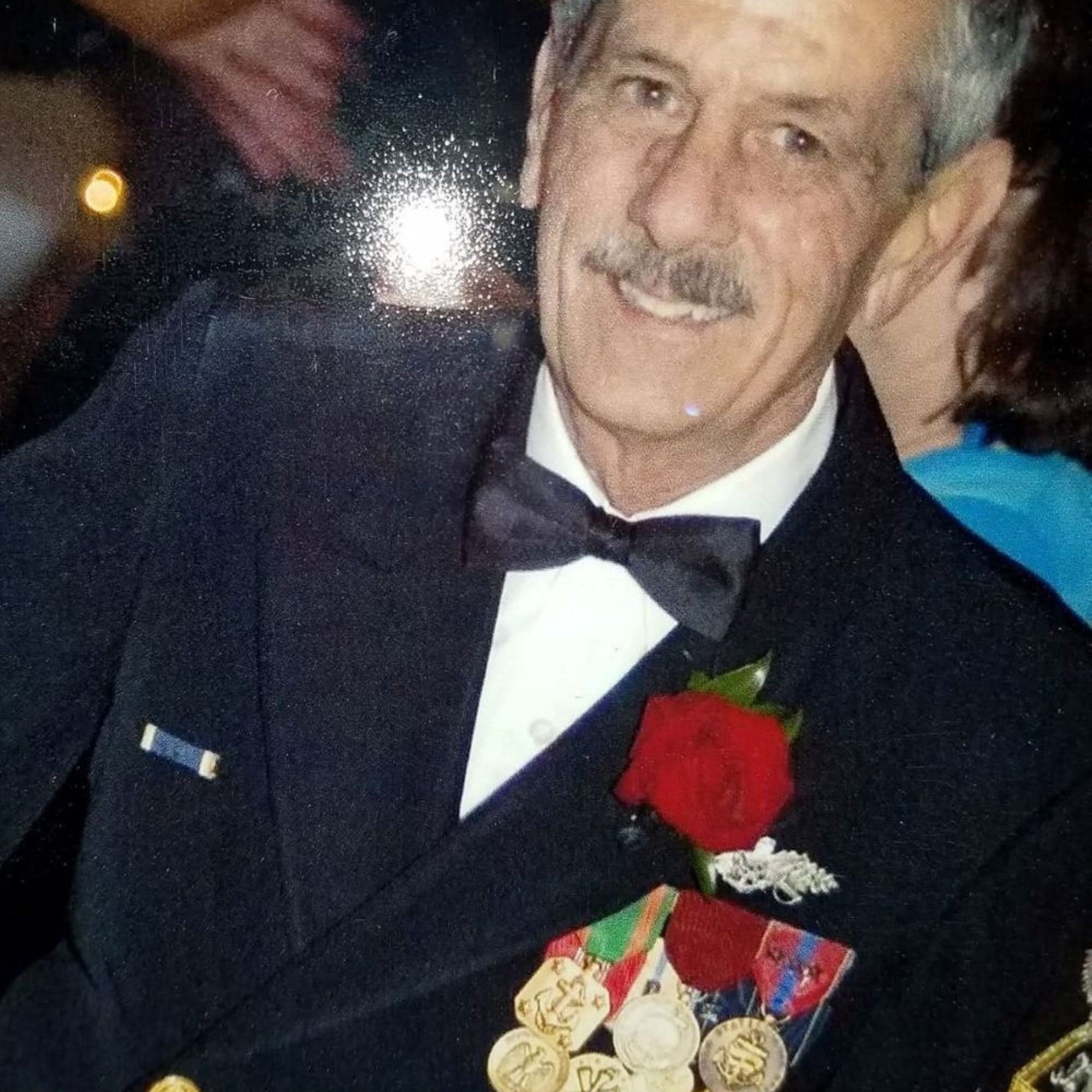 <i class="material-icons" data-template="memories-icon">chat_bubble</i><br/>Samuel J. Robinson, Navy, CMC-Chief Petty Officer<br/>Posted by: His Family<br/><div class='remember-wall-long-description'>Missing you this Christmas and always. Love, Your Family</div><a class='btn btn-primary btn-sm mt-2 remember-wall-toggle-long-description' onclick='initRememberWallToggleLongDescriptionBtn(this)'>Learn more</a>