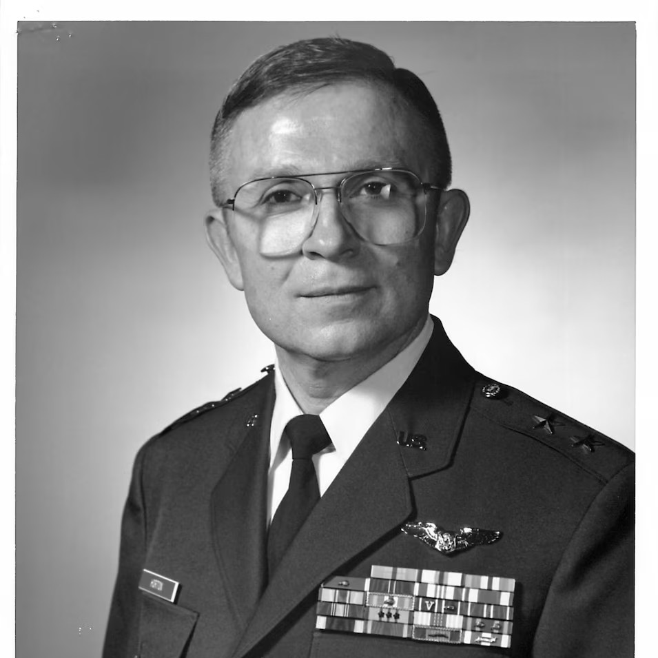 <i class="material-icons" data-template="memories-icon">chat_bubble</i><br/>Frank  Horton III, Air Force, Major General <br/>Posted by: Louis Werdebach<br/><div class='remember-wall-long-description'>Major General Frank B. "Barry" Horton III - Your advice and "helping hand" changed my path and showed me the way. Rest in Peace, my friend. You will never be forgotten. Aim High!</div><a class='btn btn-primary btn-sm mt-2 remember-wall-toggle-long-description' onclick='initRememberWallToggleLongDescriptionBtn(this)'>Learn more</a>