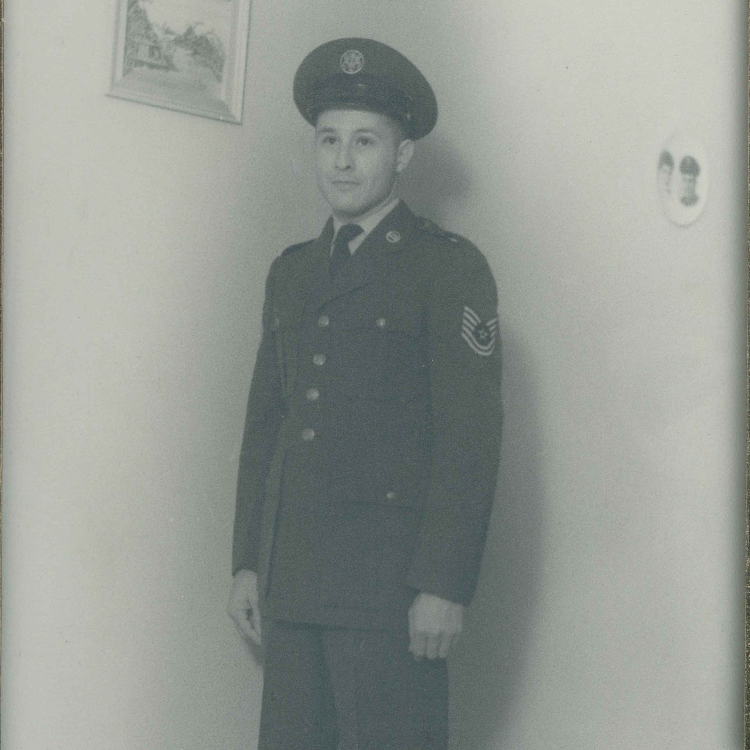 <i class="material-icons" data-template="memories-icon">chat_bubble</i><br/>Wendell A. Farrell, Air Force, Tech Sergeant<br/>Posted by: The Farrell Family<br/><div class='remember-wall-long-description'>We miss you dad.Love,Your children and grandchildren</div><a class='btn btn-primary btn-sm mt-2 remember-wall-toggle-long-description' onclick='initRememberWallToggleLongDescriptionBtn(this)'>Learn more</a>