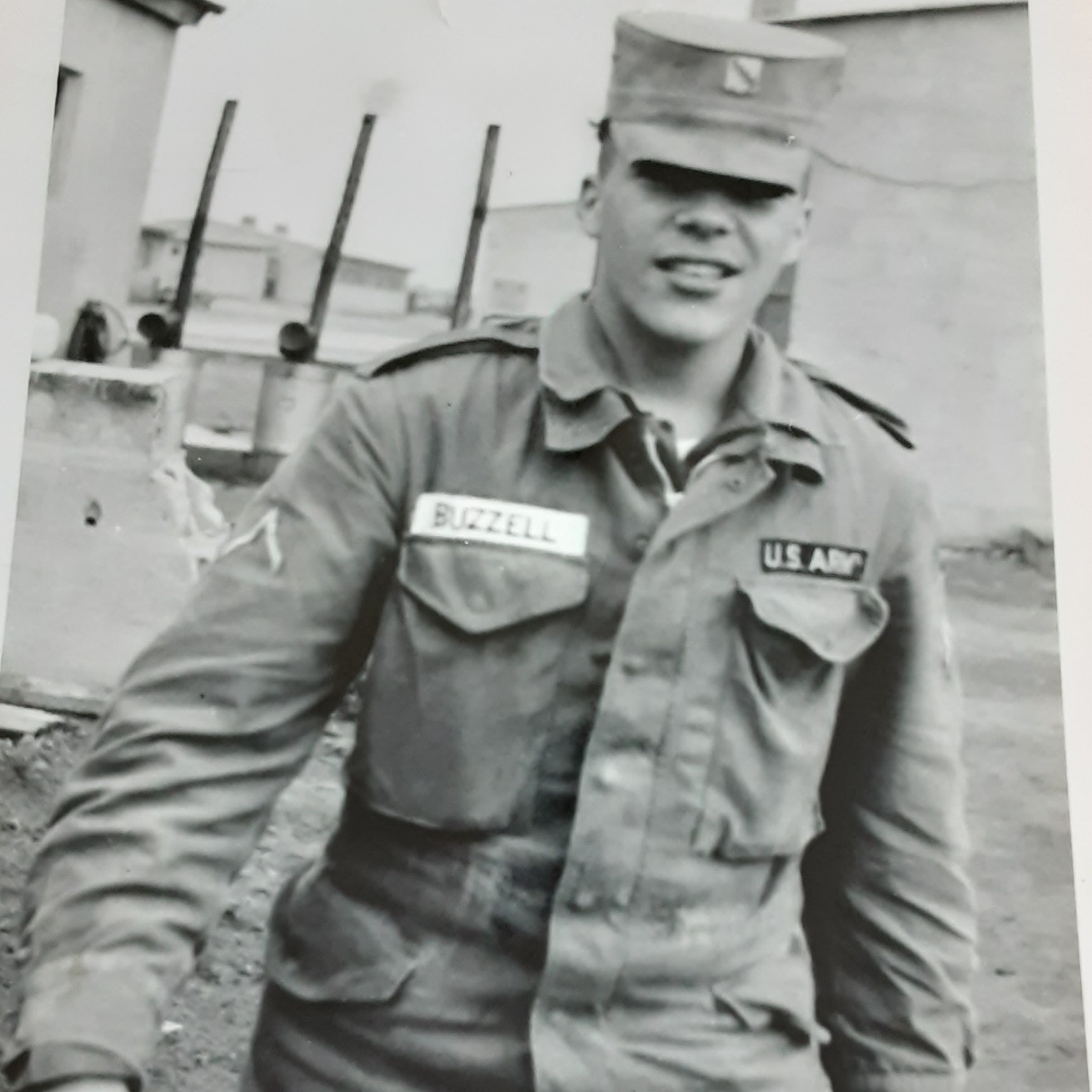 <i class="material-icons" data-template="memories-icon">chat_bubble</i><br/>Richard Buzzell, Army, Private First Class<br/>Posted by: George Buzzell<br/><div class='remember-wall-long-description'>In loving memory</div><a class='btn btn-primary btn-sm mt-2 remember-wall-toggle-long-description' onclick='initRememberWallToggleLongDescriptionBtn(this)'>Learn more</a>