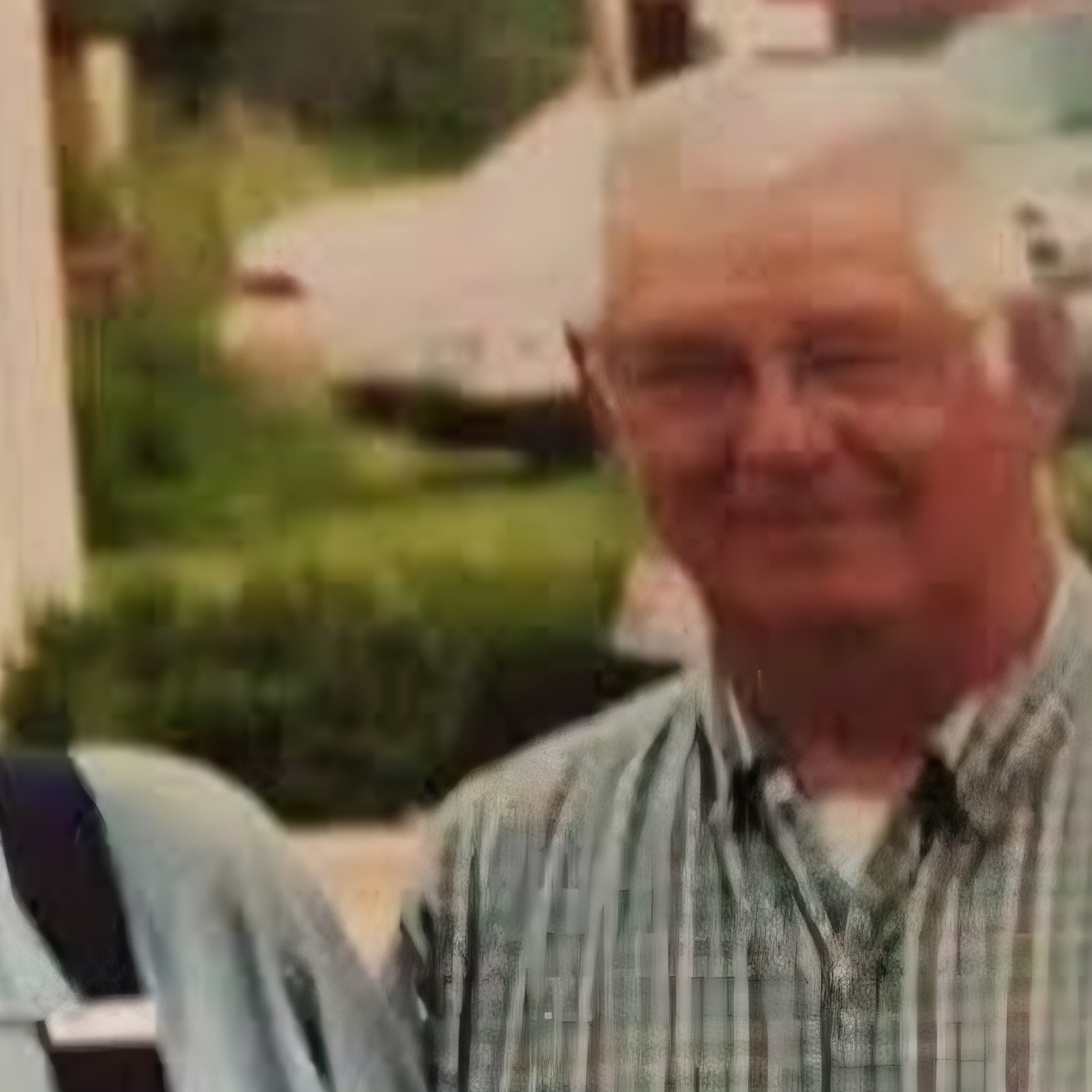 <i class="material-icons" data-template="memories-icon">chat_bubble</i><br/>Kenneth Combs, Army, <br/>Posted by: Kathy Combs<br/><div class='remember-wall-long-description'>Merry Christmas in heaven Uncle Ken, love you and miss you! The Kid</div><a class='btn btn-primary btn-sm mt-2 remember-wall-toggle-long-description' onclick='initRememberWallToggleLongDescriptionBtn(this)'>Learn more</a>