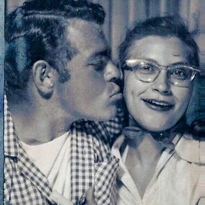 <i class="material-icons" data-template="memories-icon">chat_bubble</i><br/>Richard John Childers, Marine Corps, PFC<br/>Born 1/12/1938<br/>Passed on 12/2/2022<br/>Posted by: The Childers family<br/><div class='remember-wall-long-description'>We love and miss you Mom and Daddy, reunited in Heaven
love Laura, Jan, Jim, Rick, Patrick, Jackie and Colleen</div><a class='btn btn-primary btn-sm mt-2 remember-wall-toggle-long-description' onclick='initRememberWallToggleLongDescriptionBtn(this)'>Learn more</a>