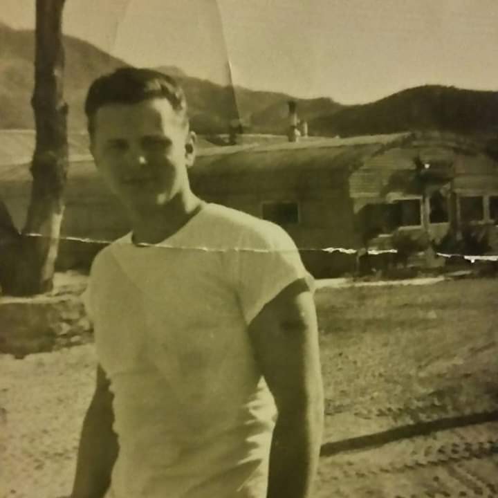 <i class="material-icons" data-template="memories-icon">chat_bubble</i><br/>Maurice McCormick, Army, SP4<br/>Posted by: Brian & Kelly<br/><div class='remember-wall-long-description'>Love and miss you. Merry Christmas Dad.</div><a class='btn btn-primary btn-sm mt-2 remember-wall-toggle-long-description' onclick='initRememberWallToggleLongDescriptionBtn(this)'>Learn more</a>