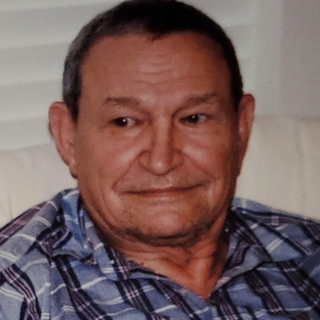 <i class="material-icons" data-template="memories-icon">chat_bubble</i><br/>Lee S. Falco, <br/>Born 8/27/1927<br/>Passed on 1/29/2016<br/>Posted by: Carla Falco<br/><div class='remember-wall-long-description'>USMC Proud! Dad, Grandpa, Great-Grandpa - Missed by so many.</div><a class='btn btn-primary btn-sm mt-2 remember-wall-toggle-long-description' onclick='initRememberWallToggleLongDescriptionBtn(this)'>Learn more</a>