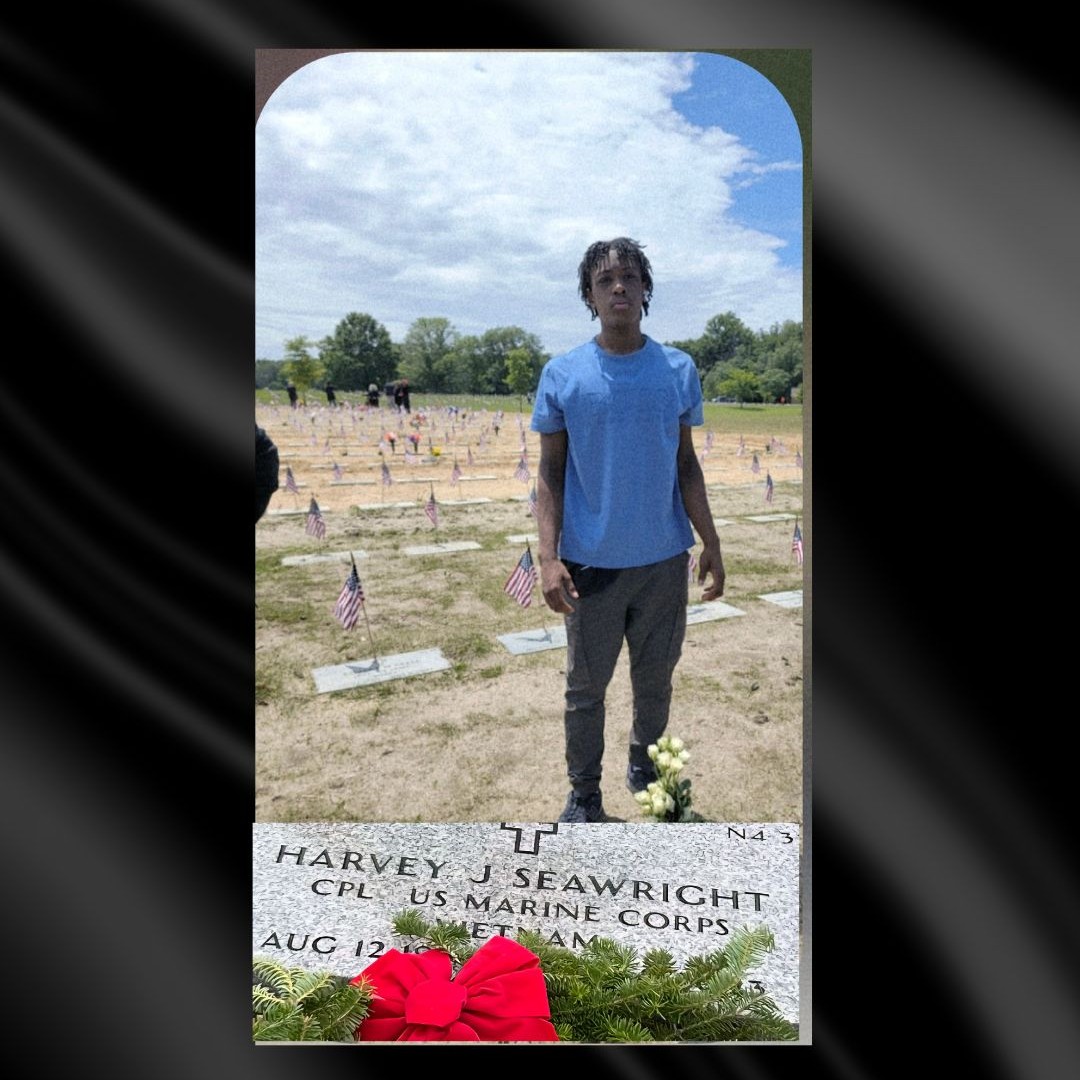 <i class="material-icons" data-template="memories-icon">chat_bubble</i><br/>Posted by: Kevin (grandson)<br/><div class='remember-wall-long-description'>Love and miss you papa!</div><a class='btn btn-primary btn-sm mt-2 remember-wall-toggle-long-description' onclick='initRememberWallToggleLongDescriptionBtn(this)'>Learn more</a>