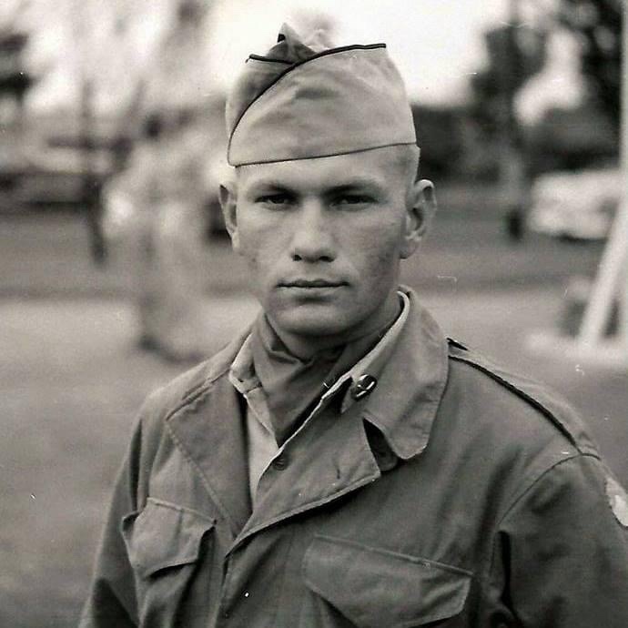 <i class="material-icons" data-template="memories-icon">chat_bubble</i><br/>Leeroy Clark, Army, <br/>Born 2/18/1933<br/>Passed on 5/6/1997<br/>Posted by: Alecia Hovey<br/><div class='remember-wall-long-description'>Leeroy Clark 02/18/33 - 05/06/1997</div><a class='btn btn-primary btn-sm mt-2 remember-wall-toggle-long-description' onclick='initRememberWallToggleLongDescriptionBtn(this)'>Learn more</a>