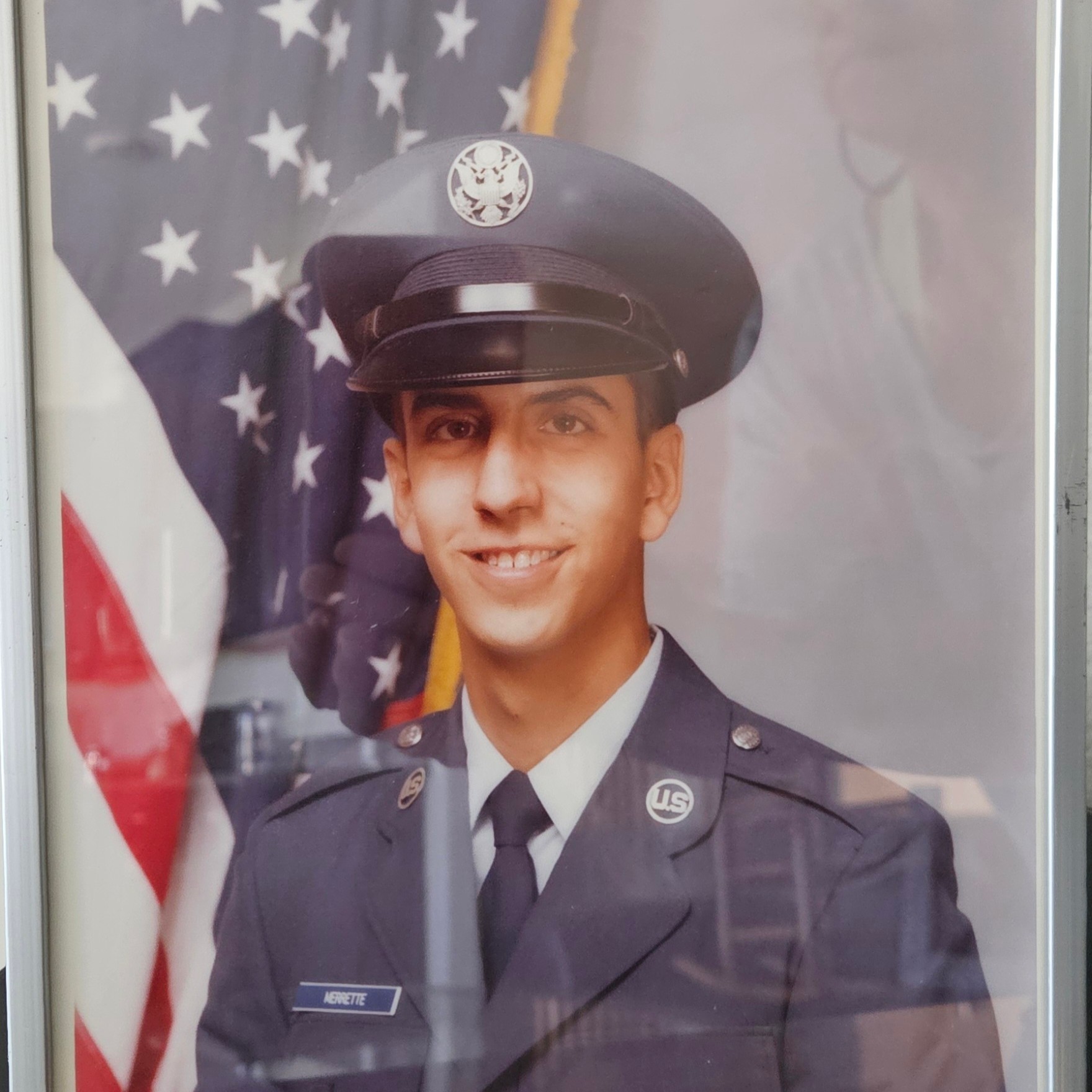 <i class="material-icons" data-template="memories-icon">chat_bubble</i><br/>Stephen Joseph Merrette, Air Force, Service <br/>Born 8/5/1963<br/>Passed on 5/5/2024<br/>Posted by: M. Graciela Merrette<br/><div class='remember-wall-long-description'>We, your son Joe, and your daughter Laura & family, and I, your wife, love you papi.</div><a class='btn btn-primary btn-sm mt-2 remember-wall-toggle-long-description' onclick='initRememberWallToggleLongDescriptionBtn(this)'>Learn more</a>