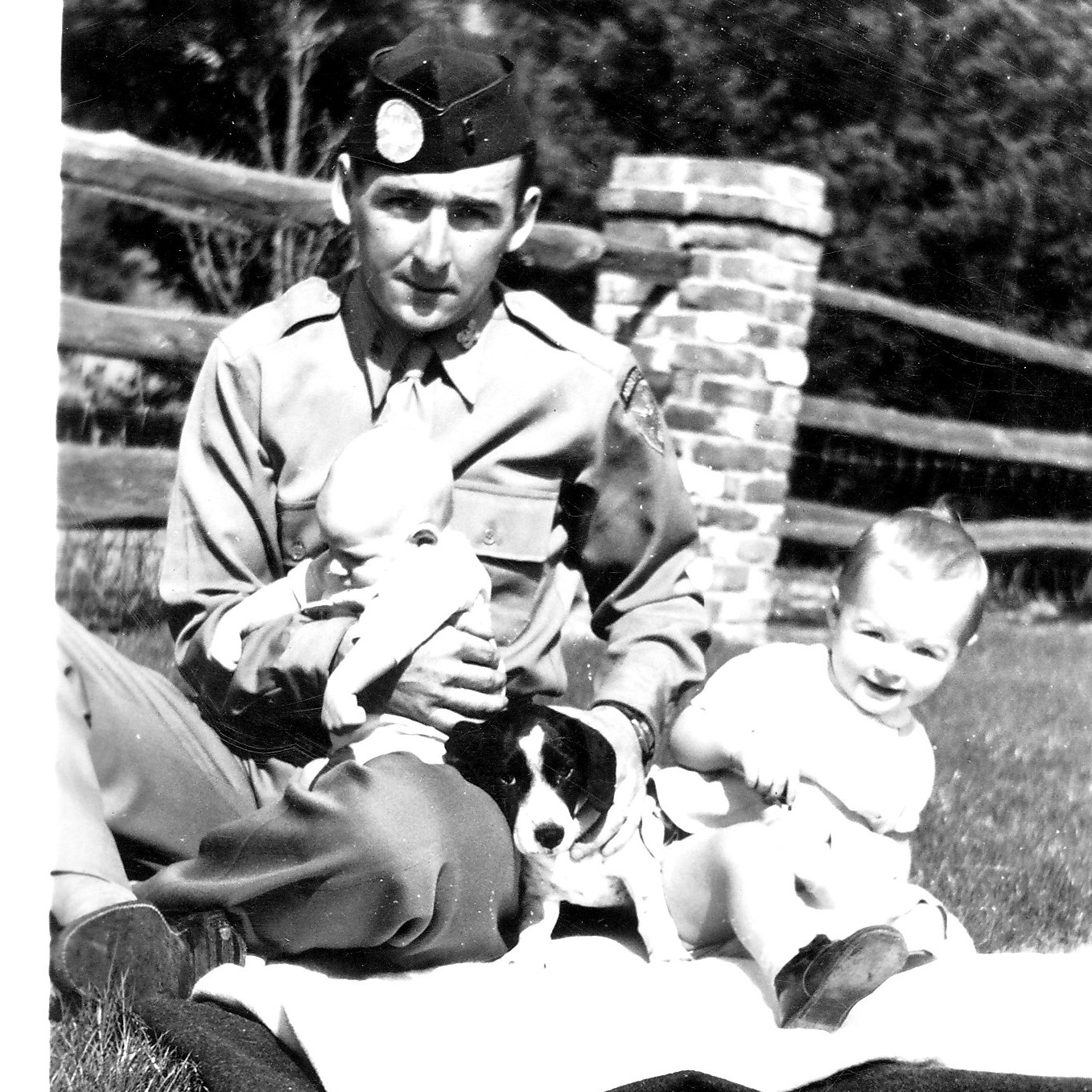 <i class="material-icons" data-template="memories-icon">chat_bubble</i><br/>Clarence W Singmaster, Warrant Officer<br/>Born 4/30/1916<br/>Passed on 4/21/2014<br/>Posted by: Donna Singmaster<br/><div class='remember-wall-long-description'>Miss our dad</div><a class='btn btn-primary btn-sm mt-2 remember-wall-toggle-long-description' onclick='initRememberWallToggleLongDescriptionBtn(this)'>Learn more</a>