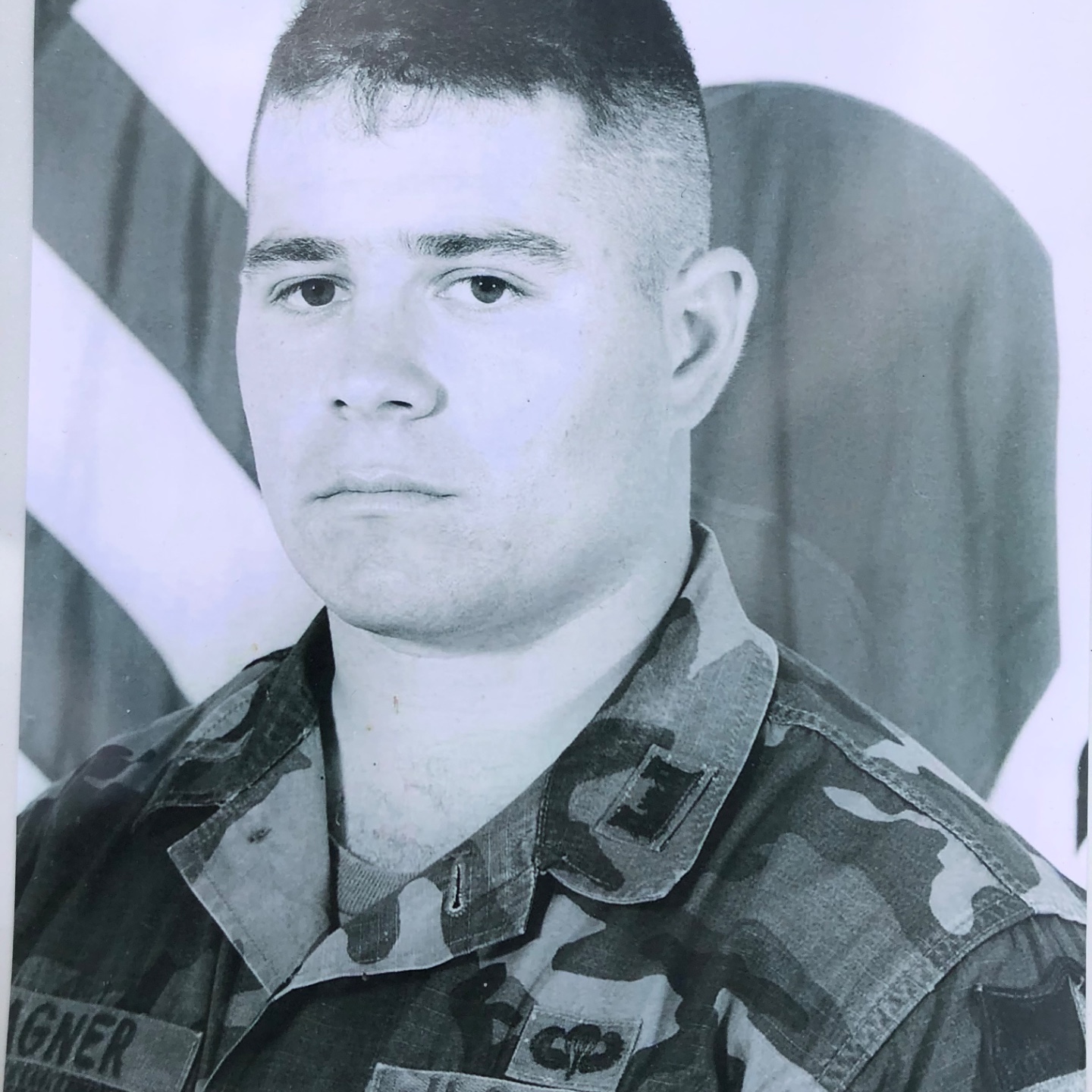 <i class="material-icons" data-template="memories-icon">chat_bubble</i><br/>Fred wagner, Army, 1st Lieutenant <br/>Posted by: Karen coles<br/><div class='remember-wall-long-description'>Remembering you for ur love for ur country, family and friends ??</div><a class='btn btn-primary btn-sm mt-2 remember-wall-toggle-long-description' onclick='initRememberWallToggleLongDescriptionBtn(this)'>Learn more</a>