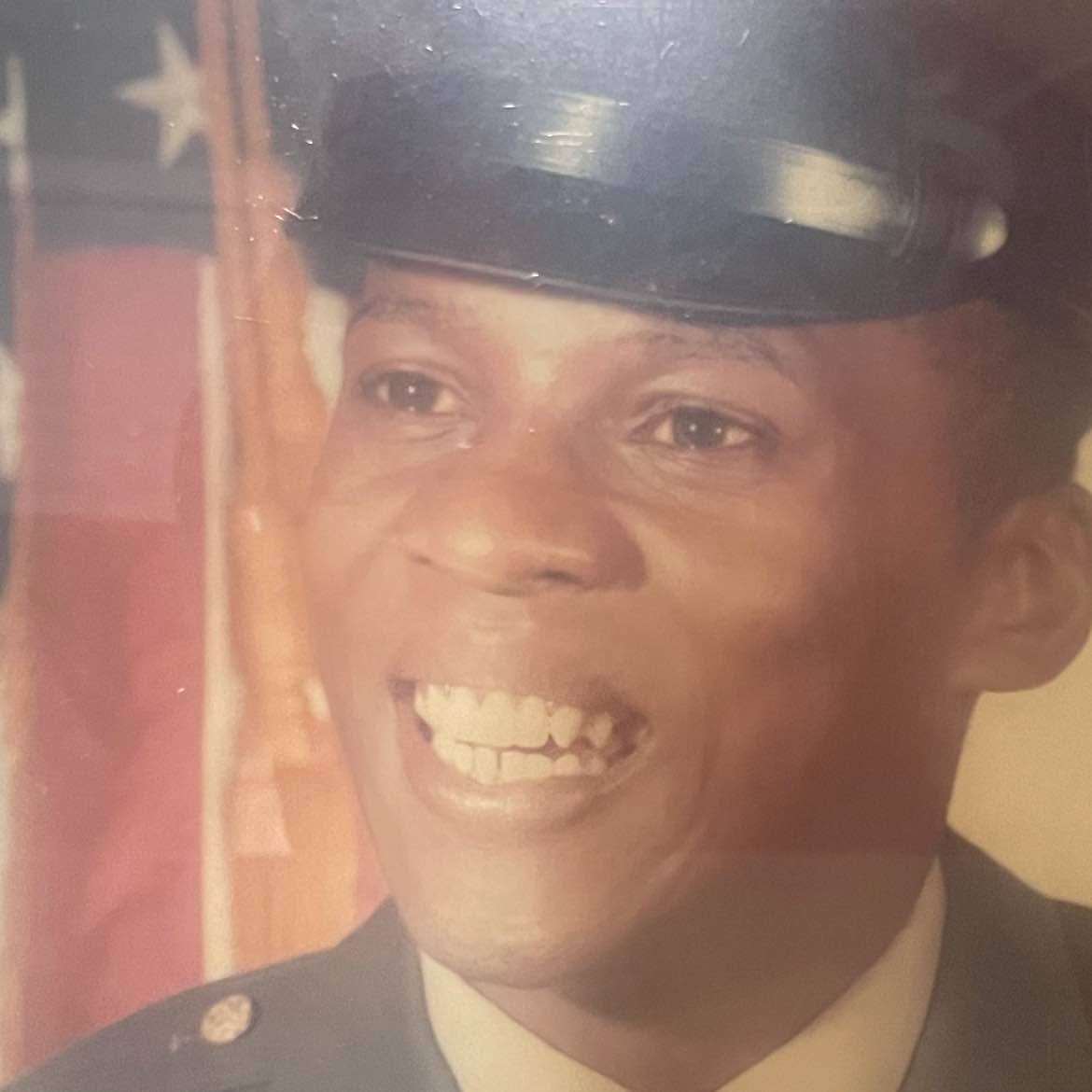 <i class="material-icons" data-template="memories-icon">chat_bubble</i><br/>Ronald Long Sr, Army, PV2<br/>Born 12/21/1948<br/>Passed on 9/22/2024<br/>Posted by: Children<br/><div class='remember-wall-long-description'>Love and miss you daddy!! Thanks for your service!Love,Nikki, Ronald and Antoine</div><a class='btn btn-primary btn-sm mt-2 remember-wall-toggle-long-description' onclick='initRememberWallToggleLongDescriptionBtn(this)'>Learn more</a>